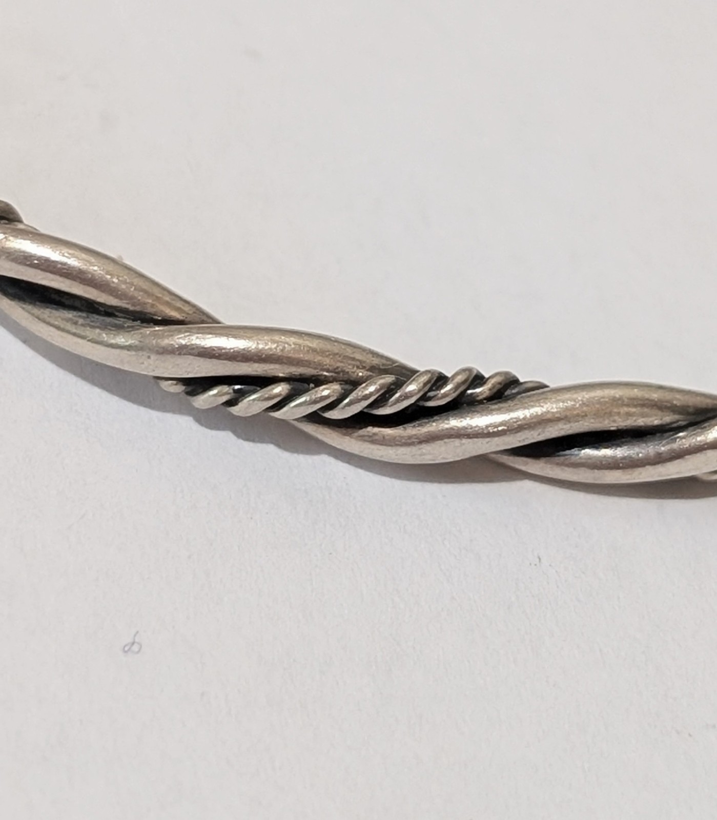 Vintage Sterling Silver Petite 4mm Wide Twisted 5.25″ Cuff Bracelet