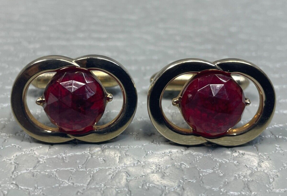 Vintage Double “O” Red Stone Yellow Gold Plated Cuff Links