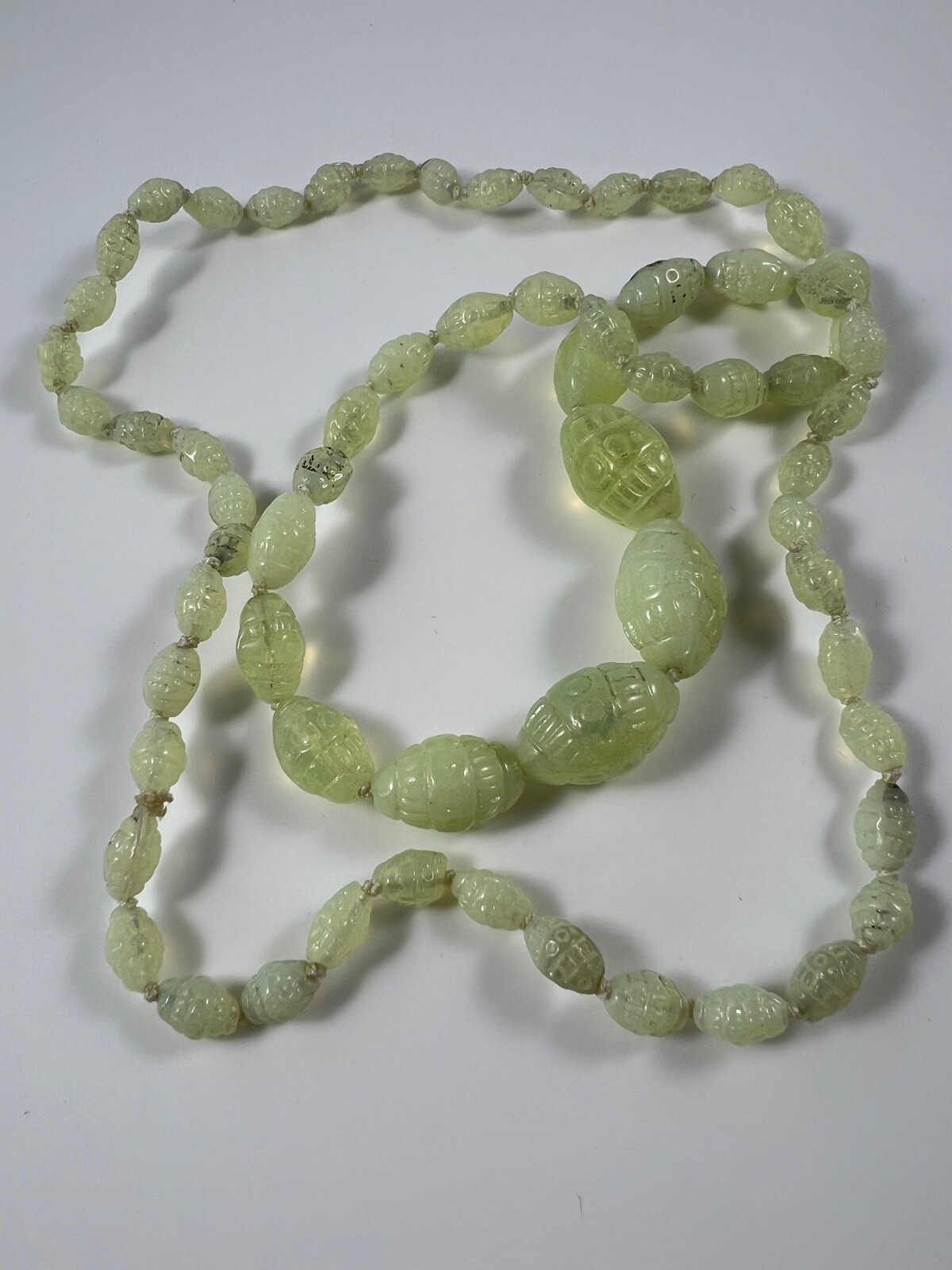 Vintage Art Deco Vaseline Uranium Glass Opaline Glass Bead Necklace 31″