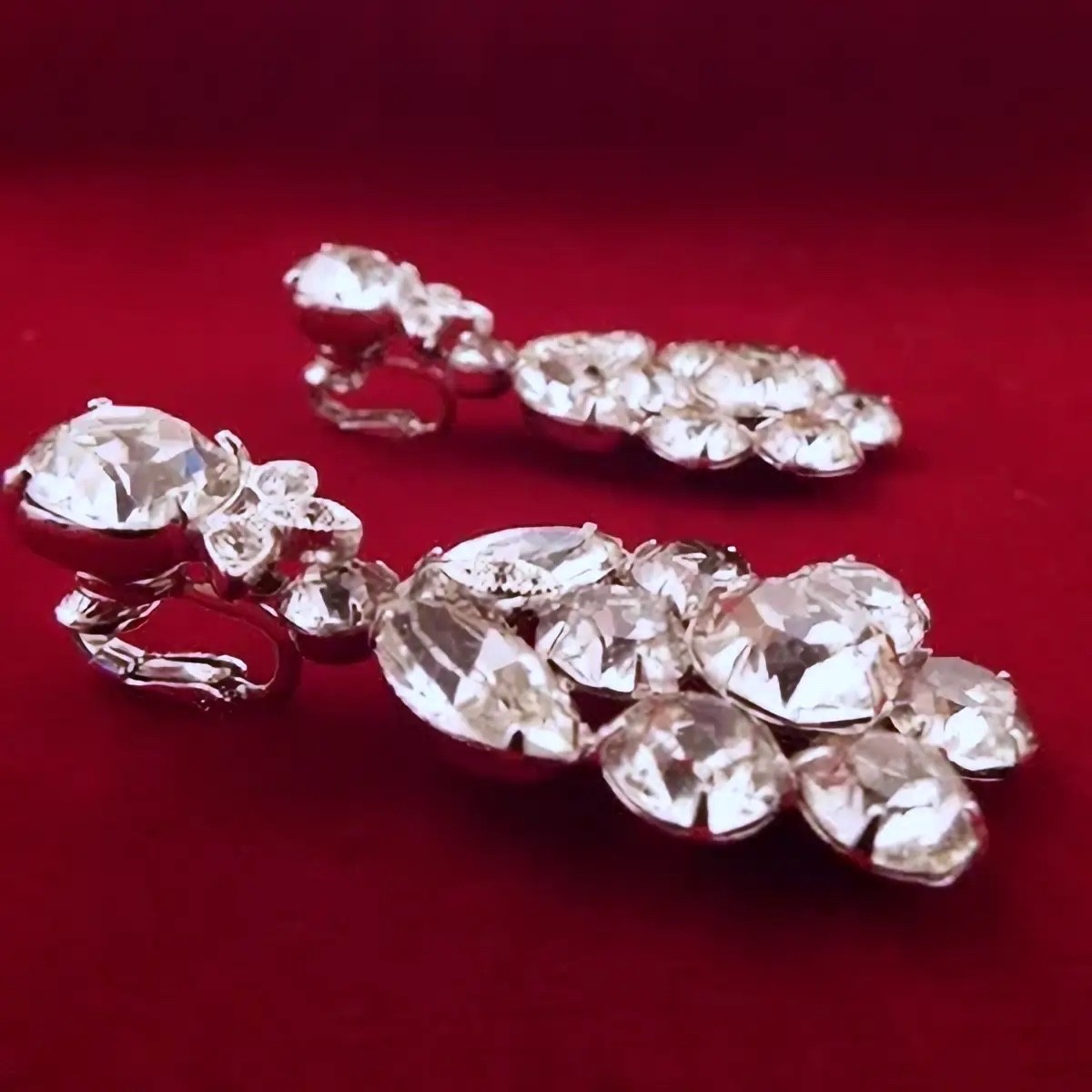 Stunning Vintage EISENBERG Dangle/Drop Earrings Clip-On, Signed