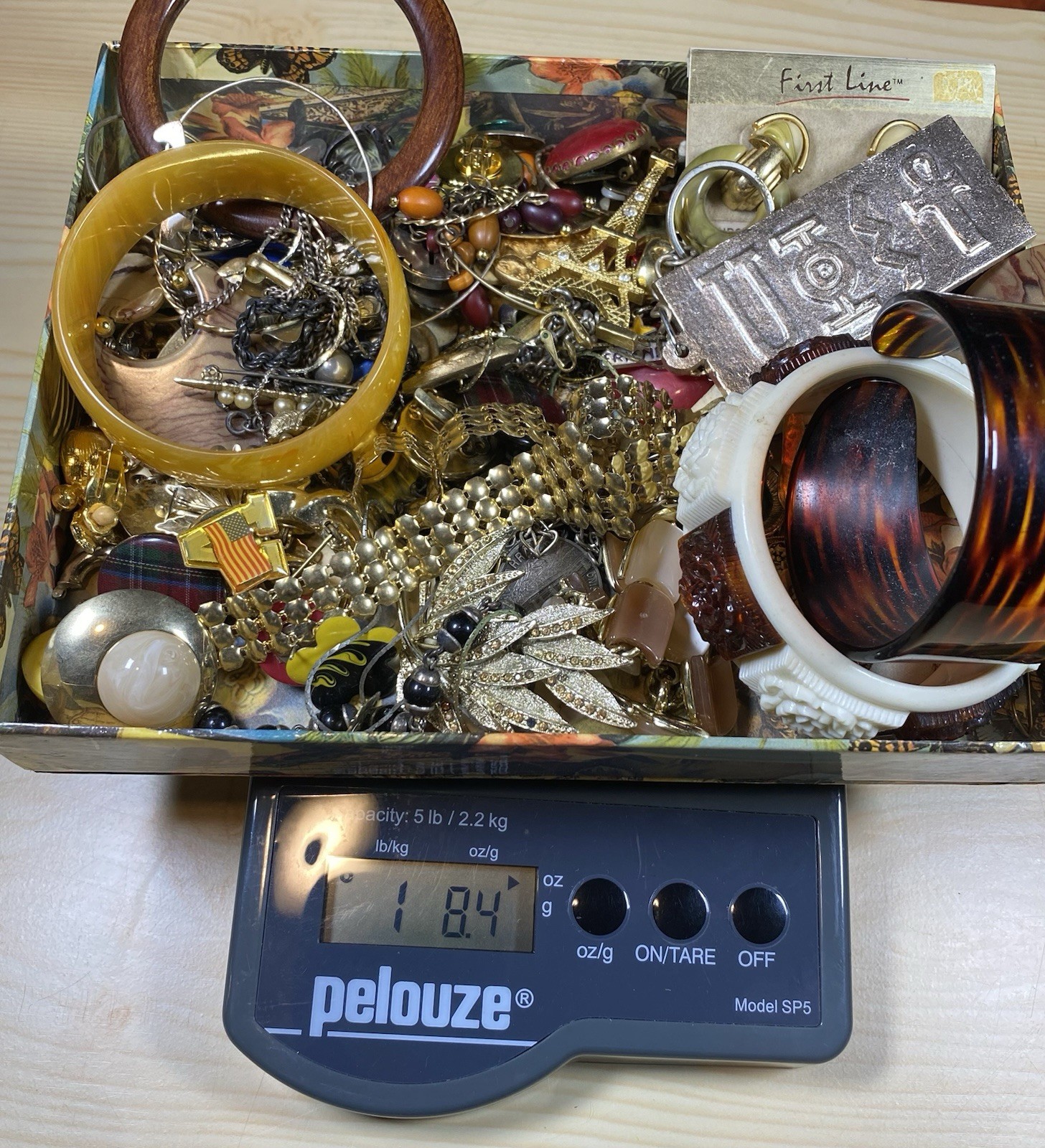 Jewelry Lot Costume Mixed Material Vintage 1lb 8.4oz Wear Repair Fashion