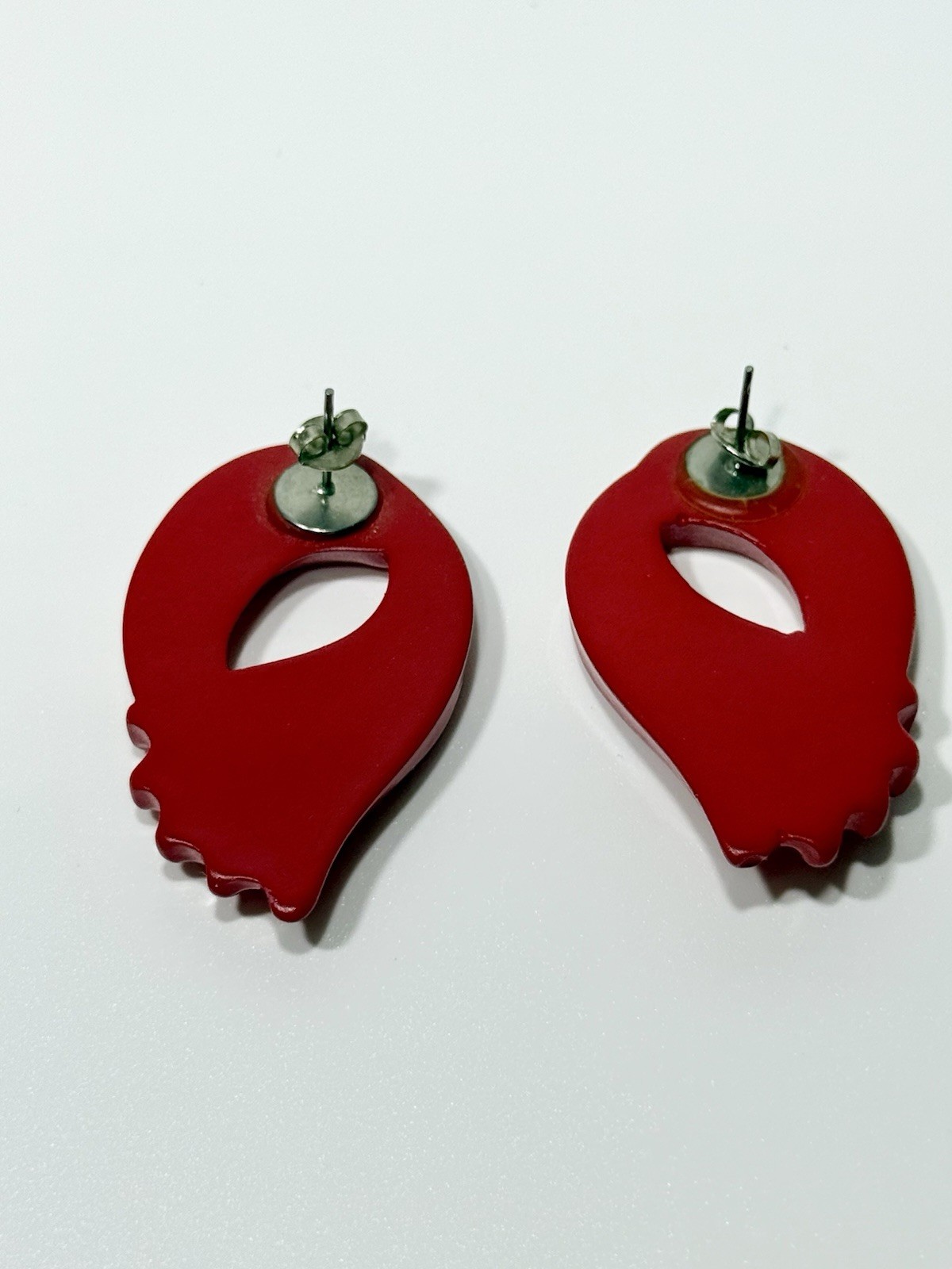 VTG Red Acrylic Resin Sculptural Abstract Modernist Earrings Pin Back Closure