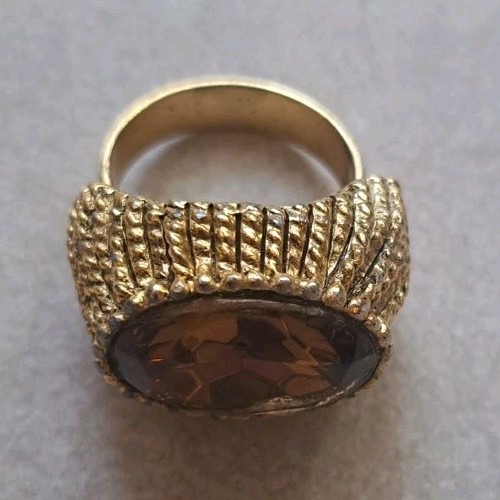 Beautiful Vintage Ring