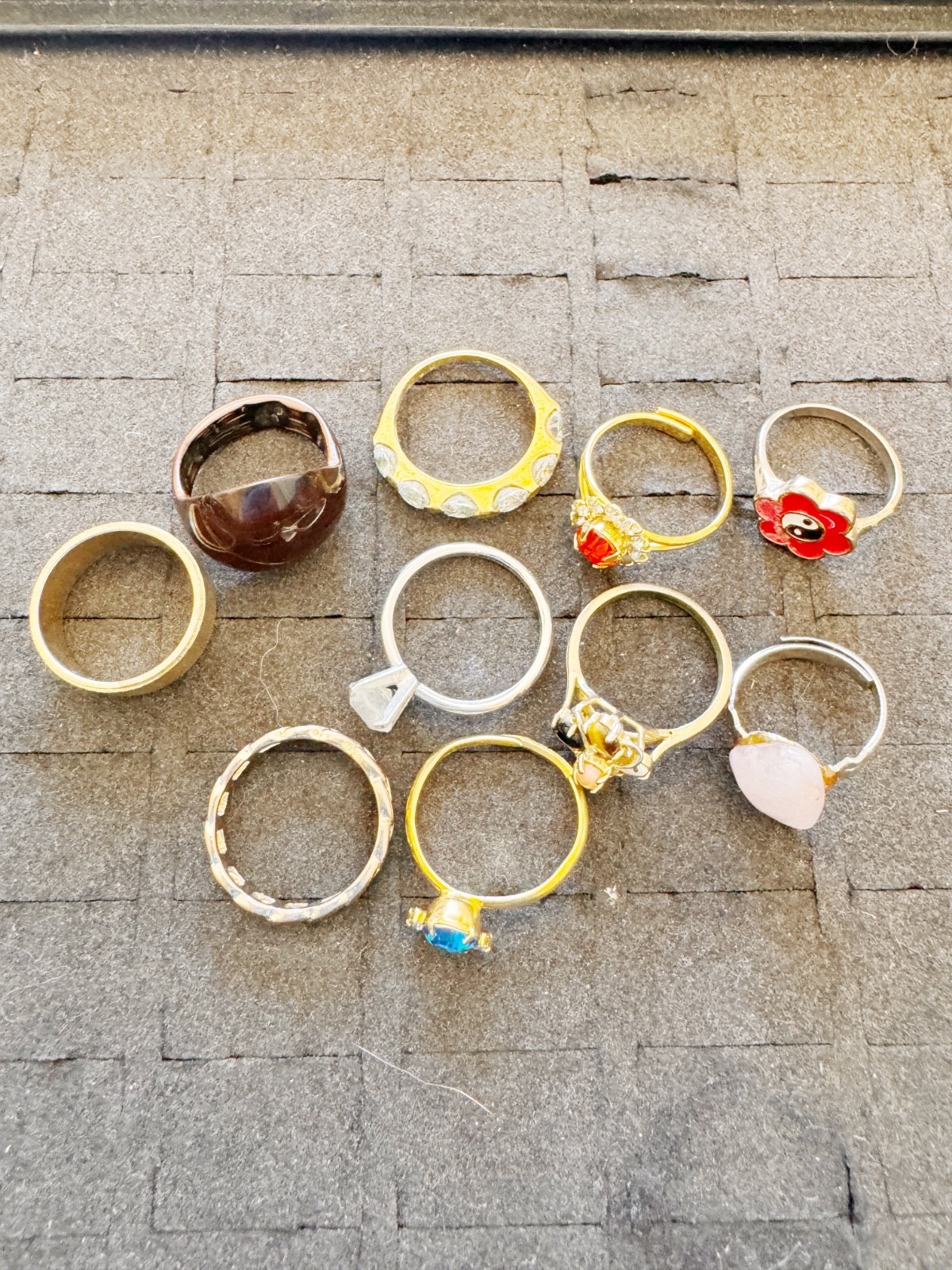 Vintage Gold Tone Ring Lot 10pc Rhinestone Faux Pearl Geometric Stackable Mixed