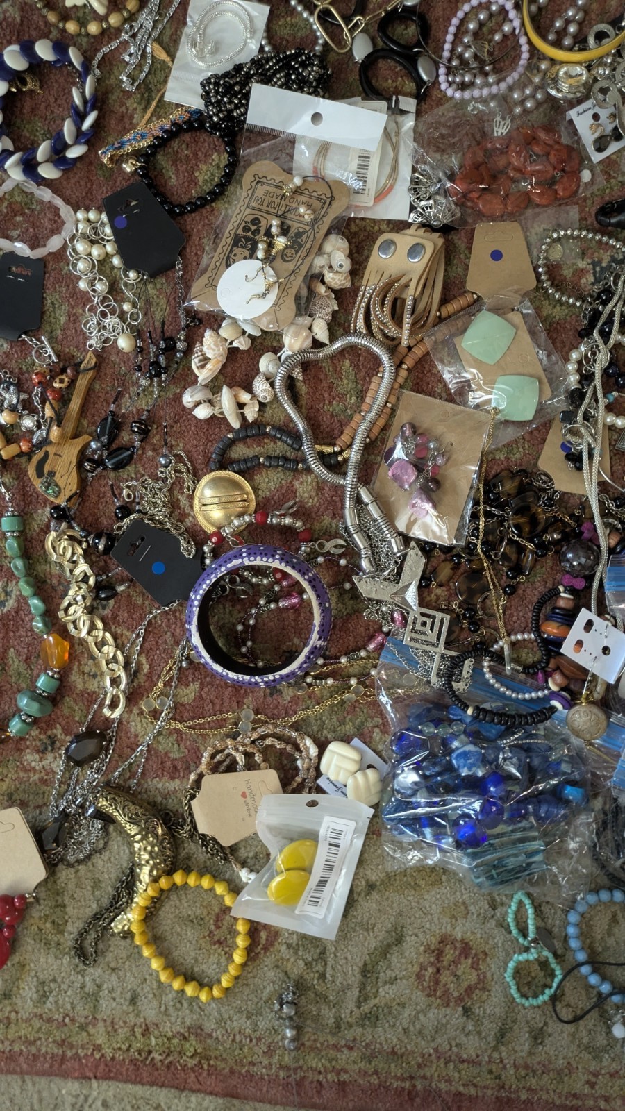 17 Lbs Of Unresearched Vintage/Modern/New Resell Or Crafting Jewelry Lot