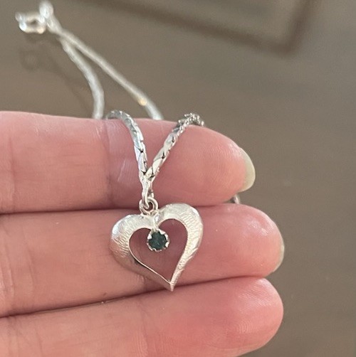 835 Dutch Silver Cobra Link Chain w Attached Heart Pendant Emerald Green Stone