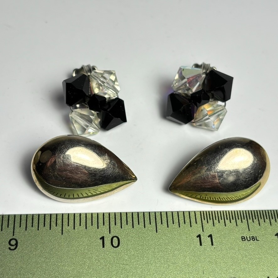 Earrings Vintage Silver Tone Teardrop Black Rhinestone Retro Goth Clip On