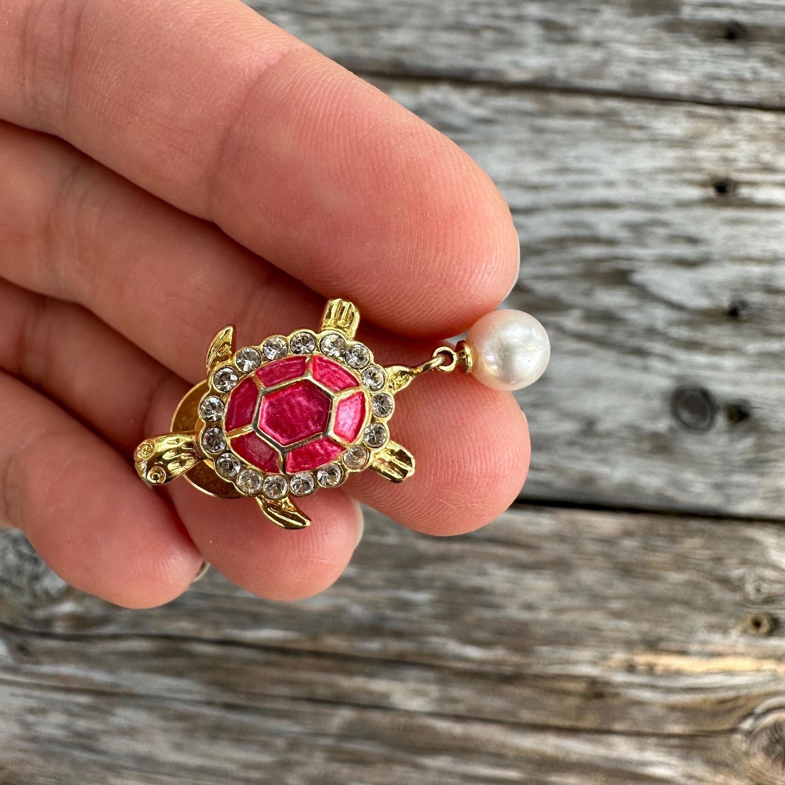 Vintage Jewelry Turtle Brooch with faux pearl pink turtle pin