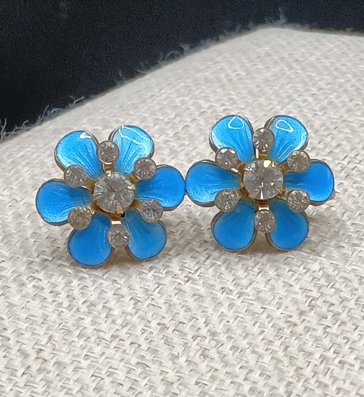 Vintage Blue Flower Earrings Guilloche Enamel Rhinestone .75″ Screw Back