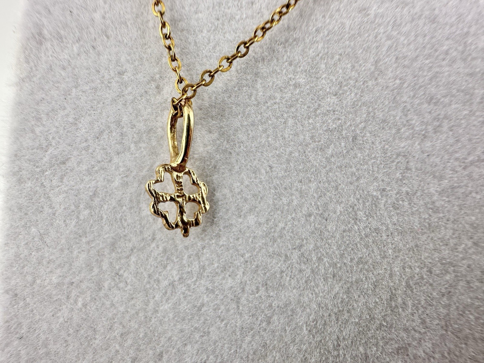 VTG 14k Yellow Gold Solid 4 Leaf Clover Heart Charm Pendant Signed Tiny Read