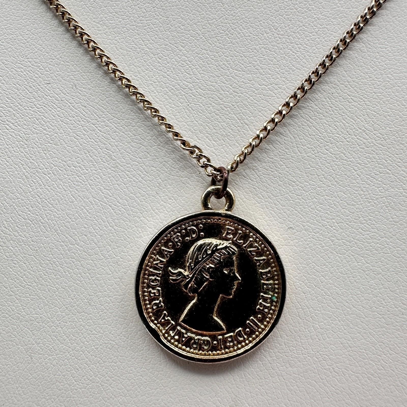 Vintage 70s Queen Elizabeth II British Five Pence Coin Pendant Necklace Jewelry