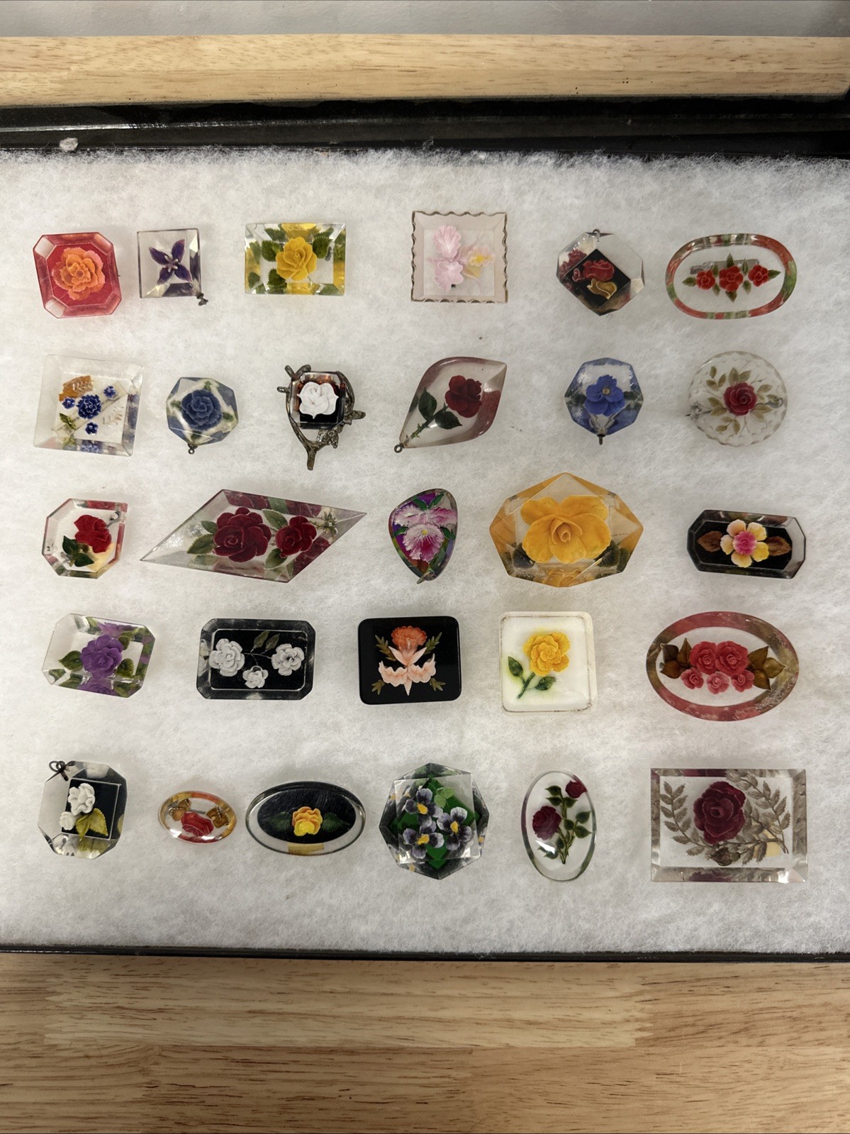 (28) Vintage Acrylic/Lucite? Hand Crafted Pressed Floral Brooch Pins, Pendants