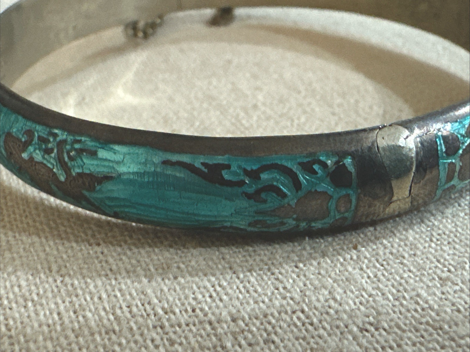 Vintage Siam Sterling Silver Bangel Bracelet Hinged Design Blue Enamel