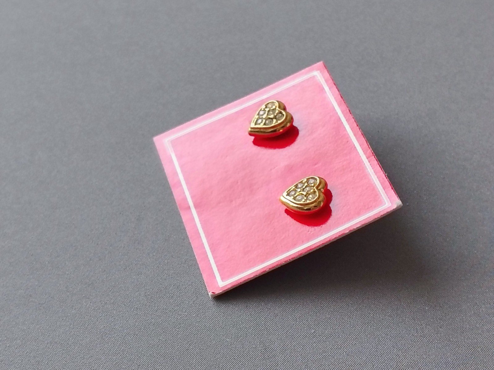 Vintage 1979 AVON ‘Heartshine’ Pierced Earrings Pavé Rhinestones Goldtone Hearts