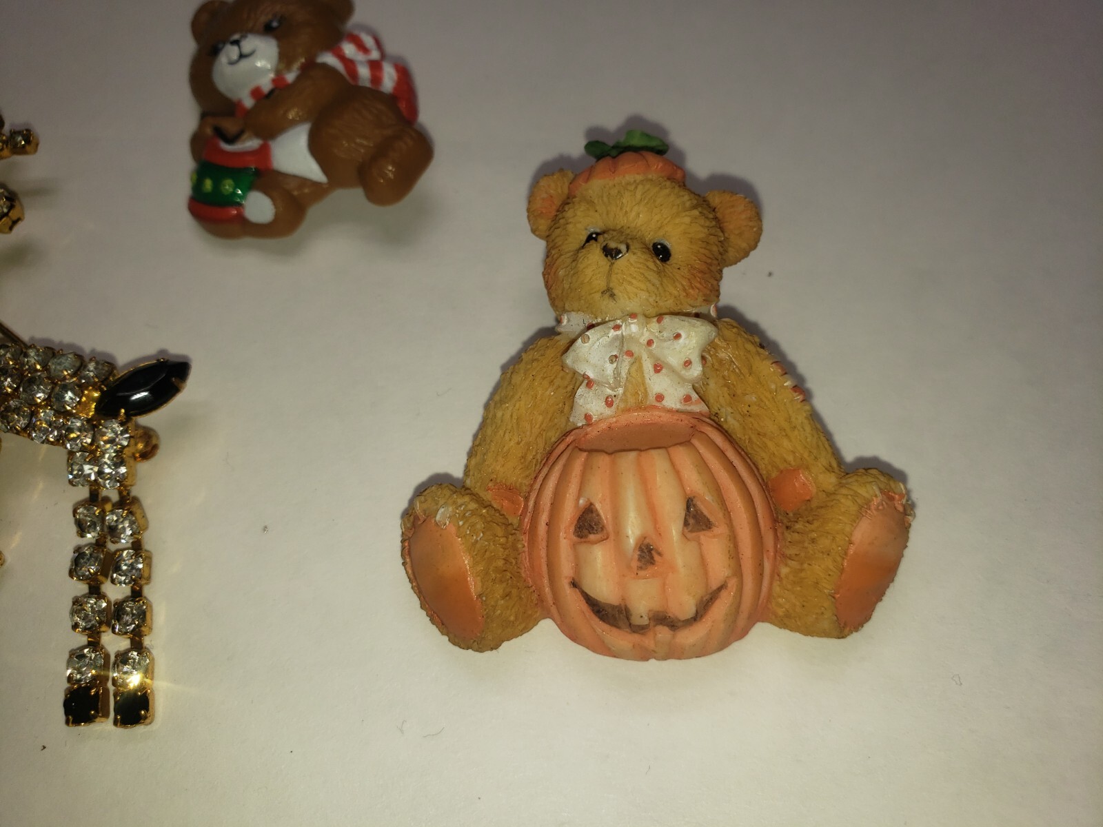 Estate Find VINTAGE Jewelry Lot UNSEARCHED, UNTESTED , THRIFT DONATIONS AS IS