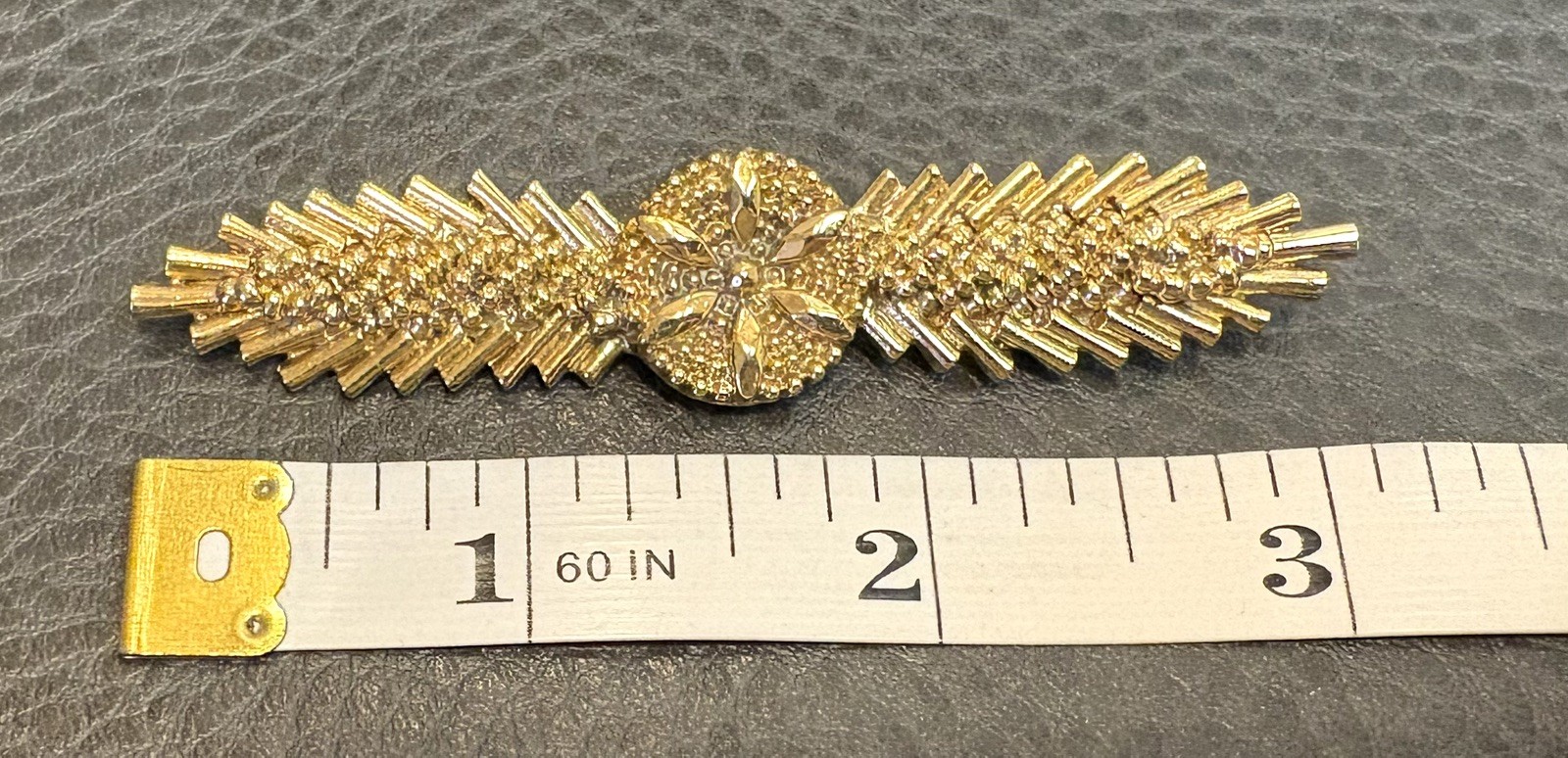 1928 Victorian Revival Ornate Bar Pin Brooch Vintage Gold Tone EXCELLENT