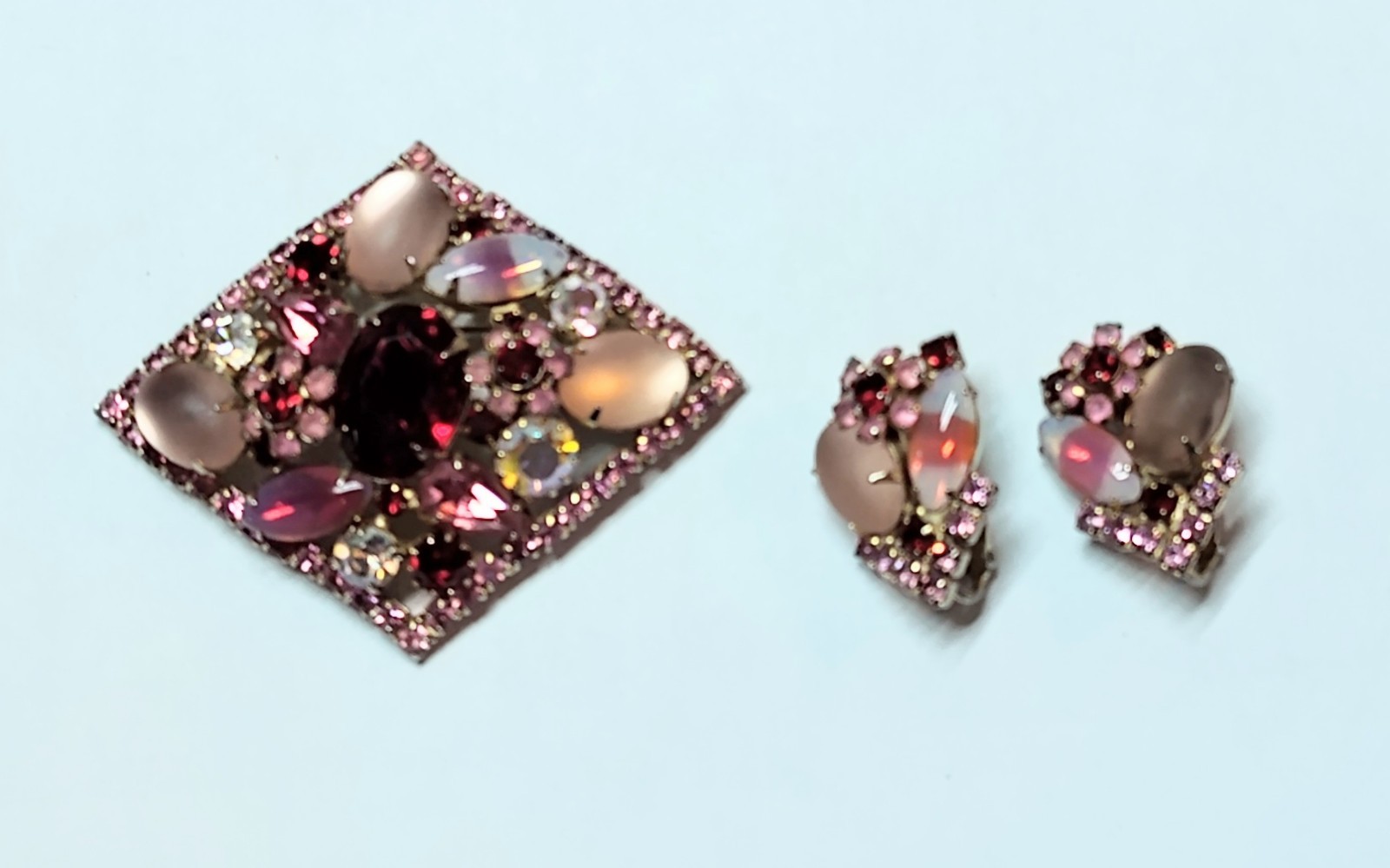 Vintage Stunning Givre Pink Red Clear AB Rhinestone Brooch Pin Clip Earrings