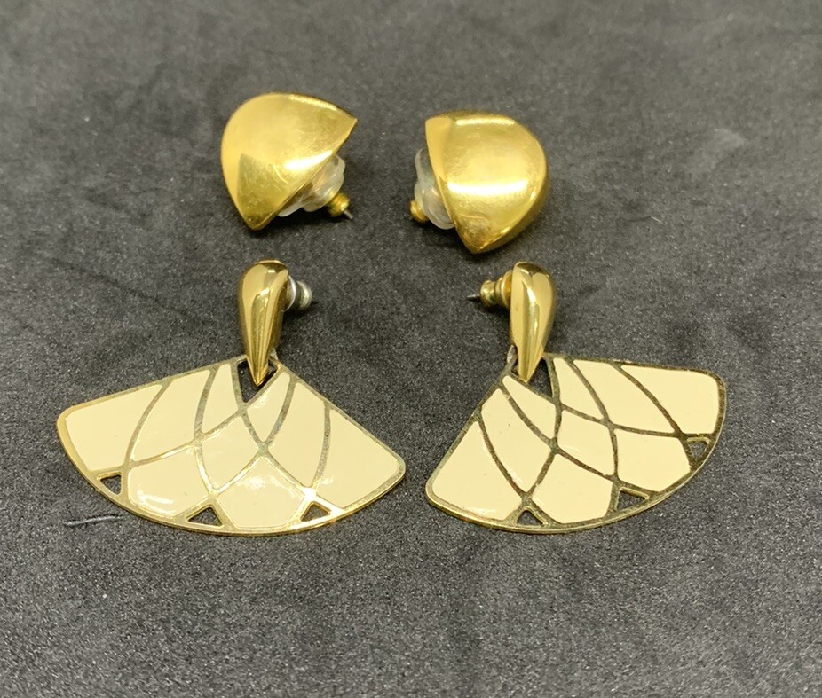 Vintage Gold Tone Earrings – Liz Claiborne And Unkown