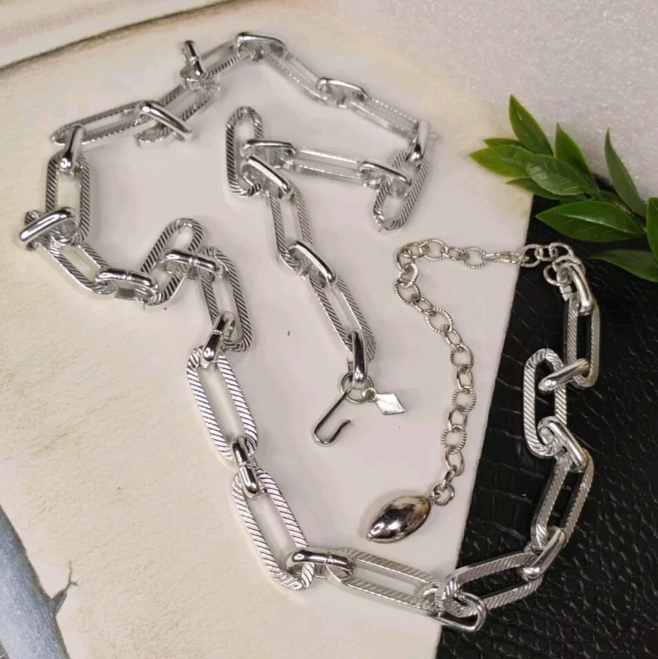 Vintage SARAH COVENTRY Silver Tone Link 28″ Chain Necklace (or Belt), Signed!