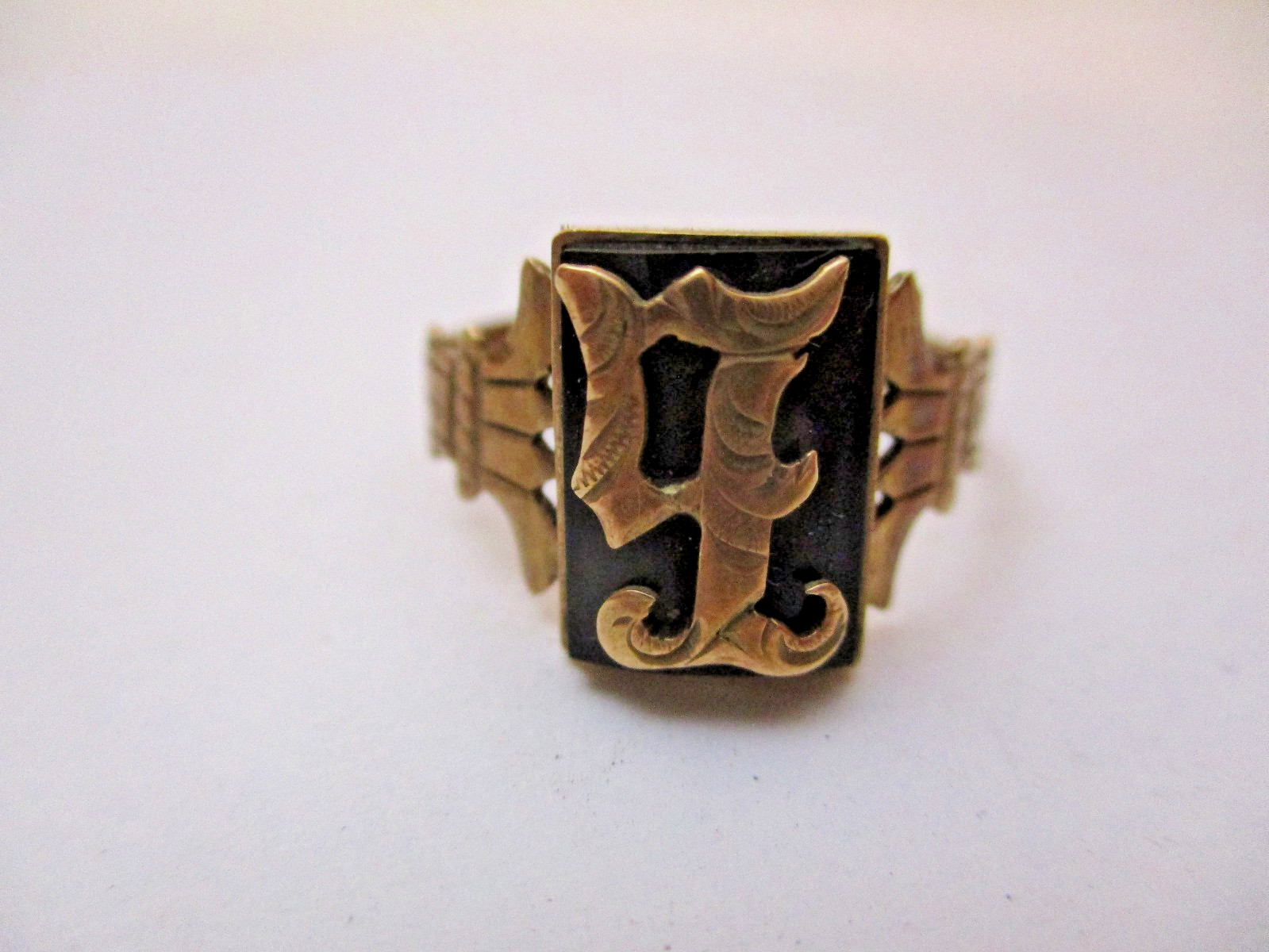 Antique Victorian 8K Gold Ring Black Onyx Signet Old English Monogram G H 9 6