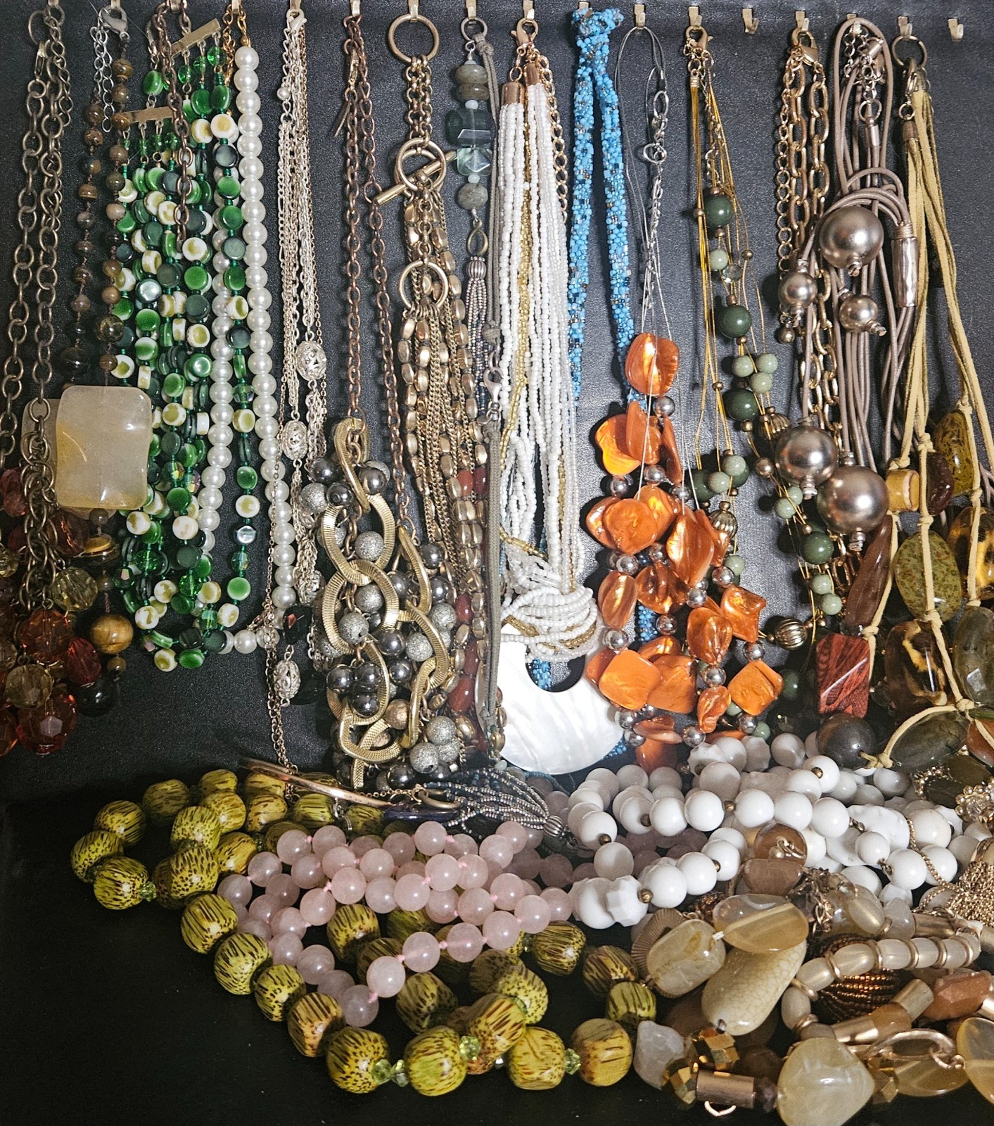 ​1lb Vintage to Modern Costume Jewelry Lot Estate Mix Wearable Pieces Mystery