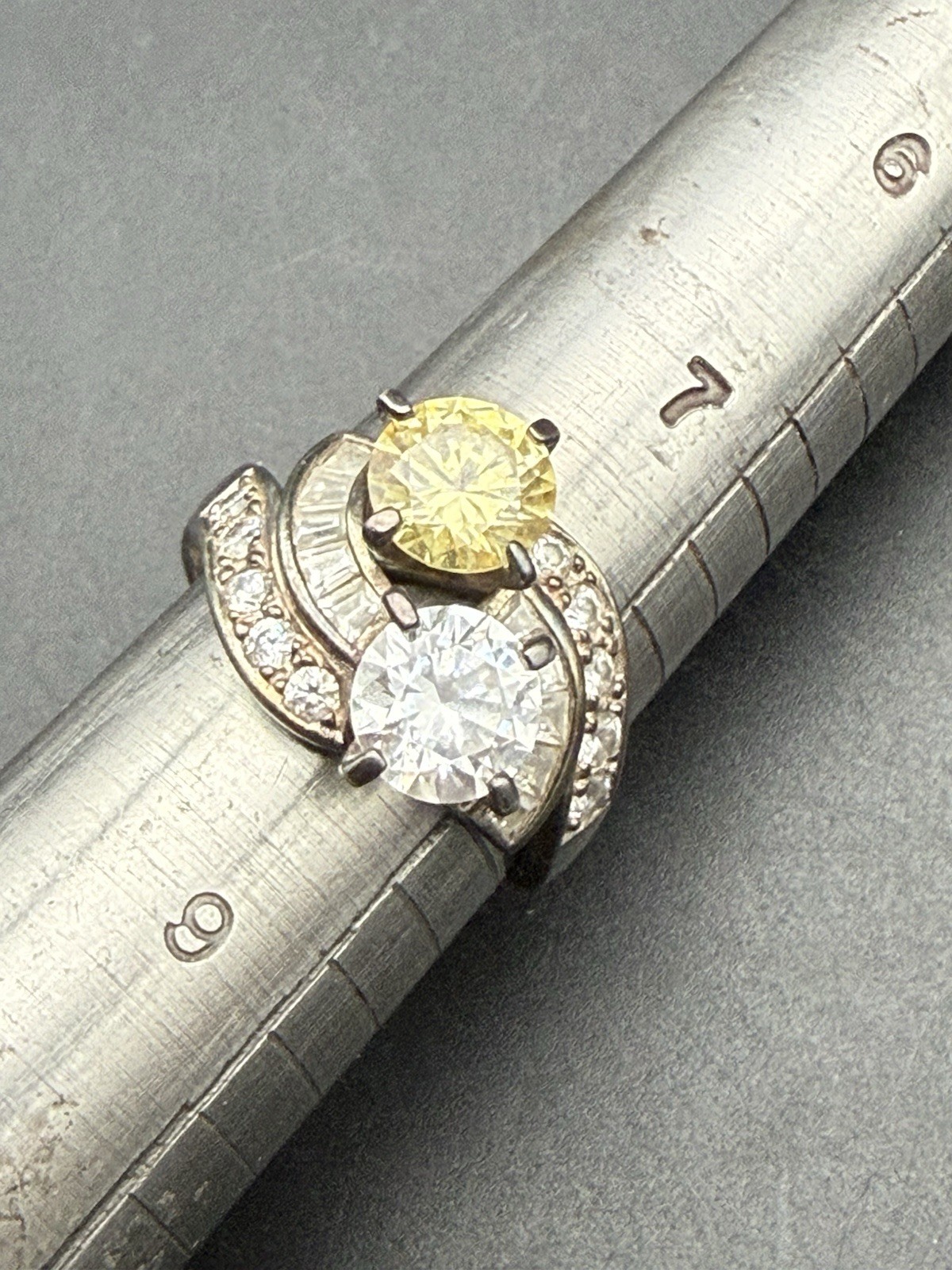 Estate Vintage Fashion Ring | Sterling Silver – Size 8