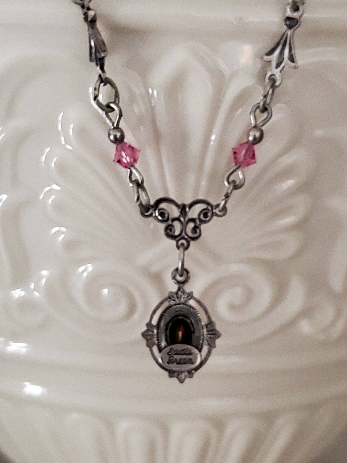 VTG Sadie Green Victorian Reproduction Crystal Necklace Light Rose Silvertone