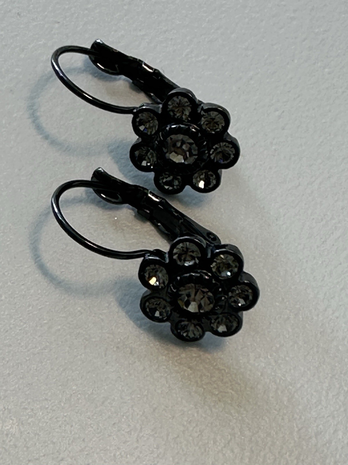 VTG Dark Grey Drop Leverback Earrings W/Crystals in a Floral Shape/Pierced Ears