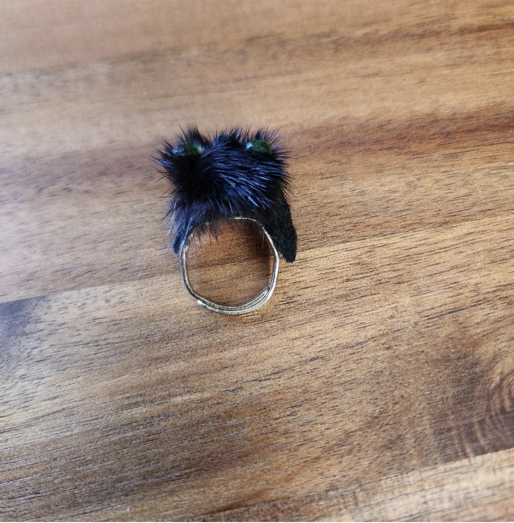 Vintage Novelty Creature Ring Adjustable Soft Fuzzy Monster Black 1980s Kitsch