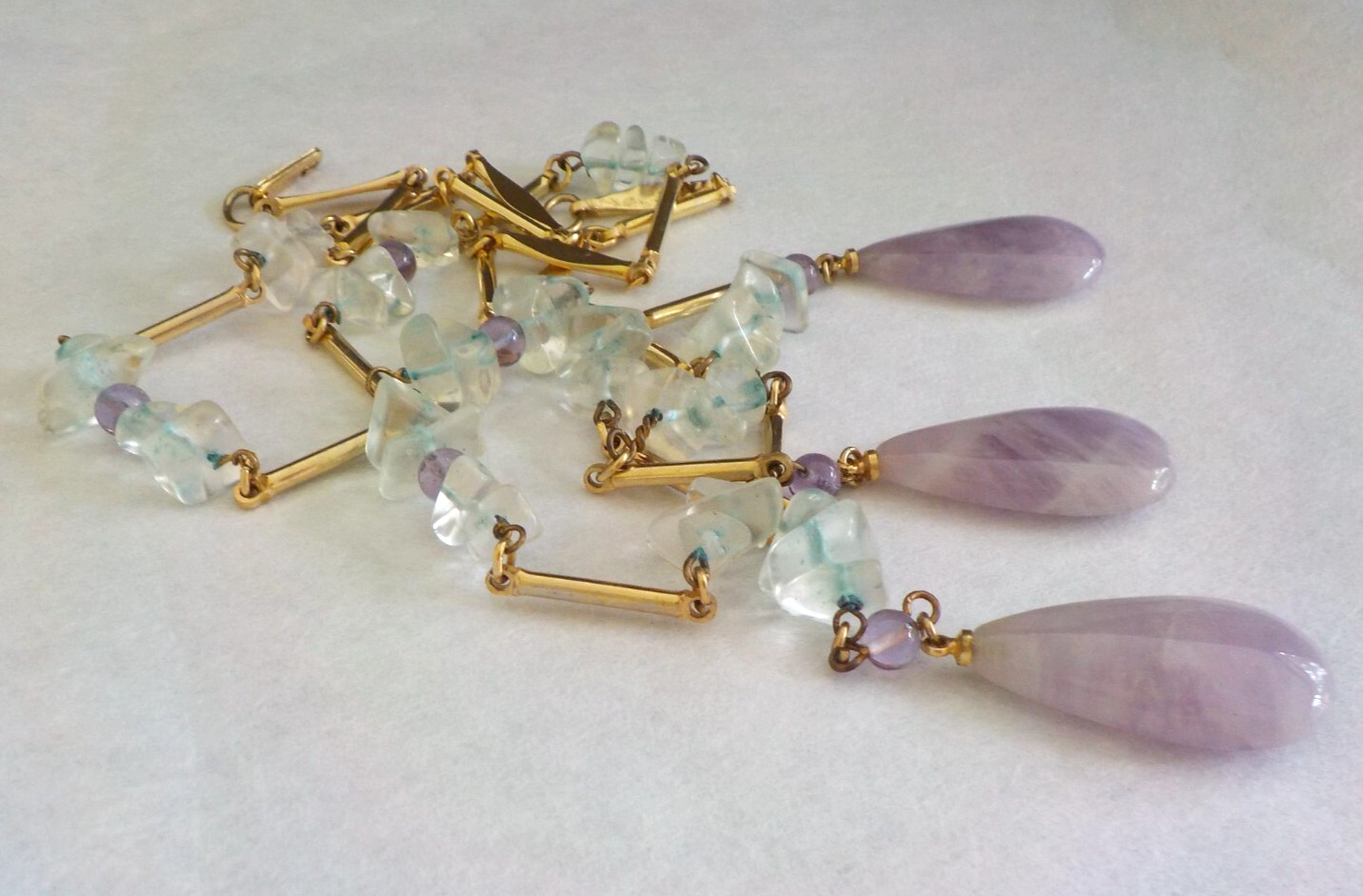 Hobe Amethyst ?? Teardrop & Dyed Chip Gold Tone Metal Clasp Necklace Signed No.
