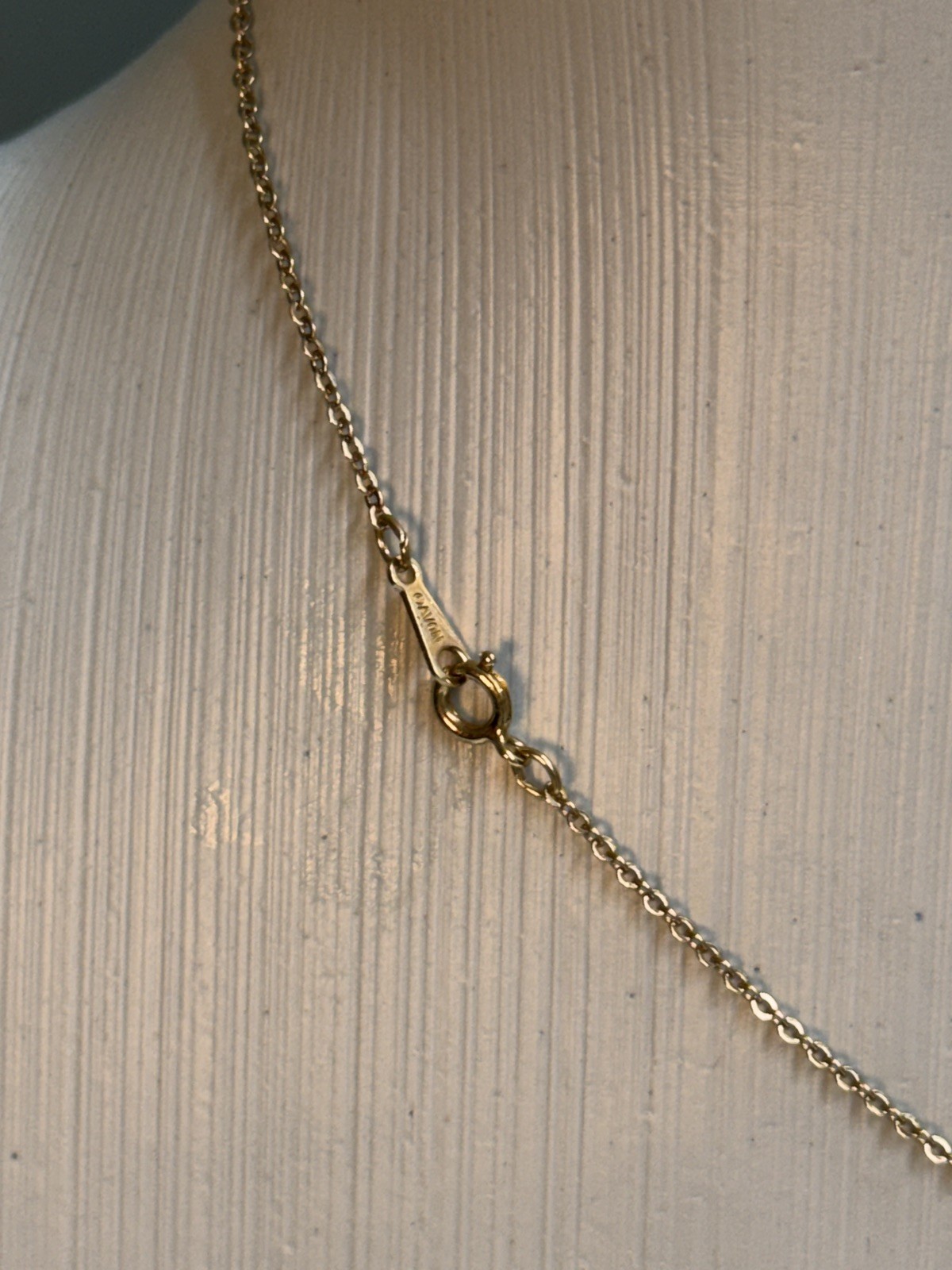 Vintage 1985 Avon Cinderella Enchanted Glass Slipper Necklace