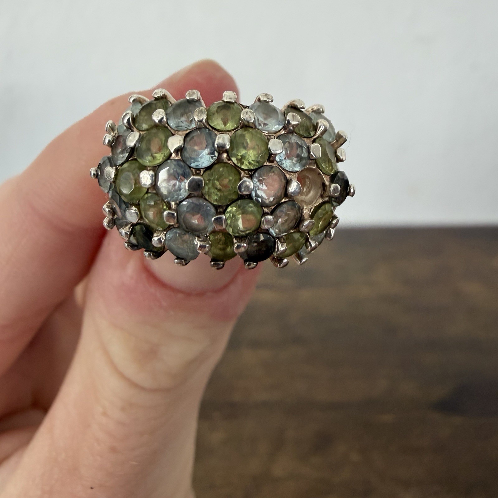 ESTATE Sterling Silver Blue Topaz Green Peridot Cluster Ring Size 6.75 READ