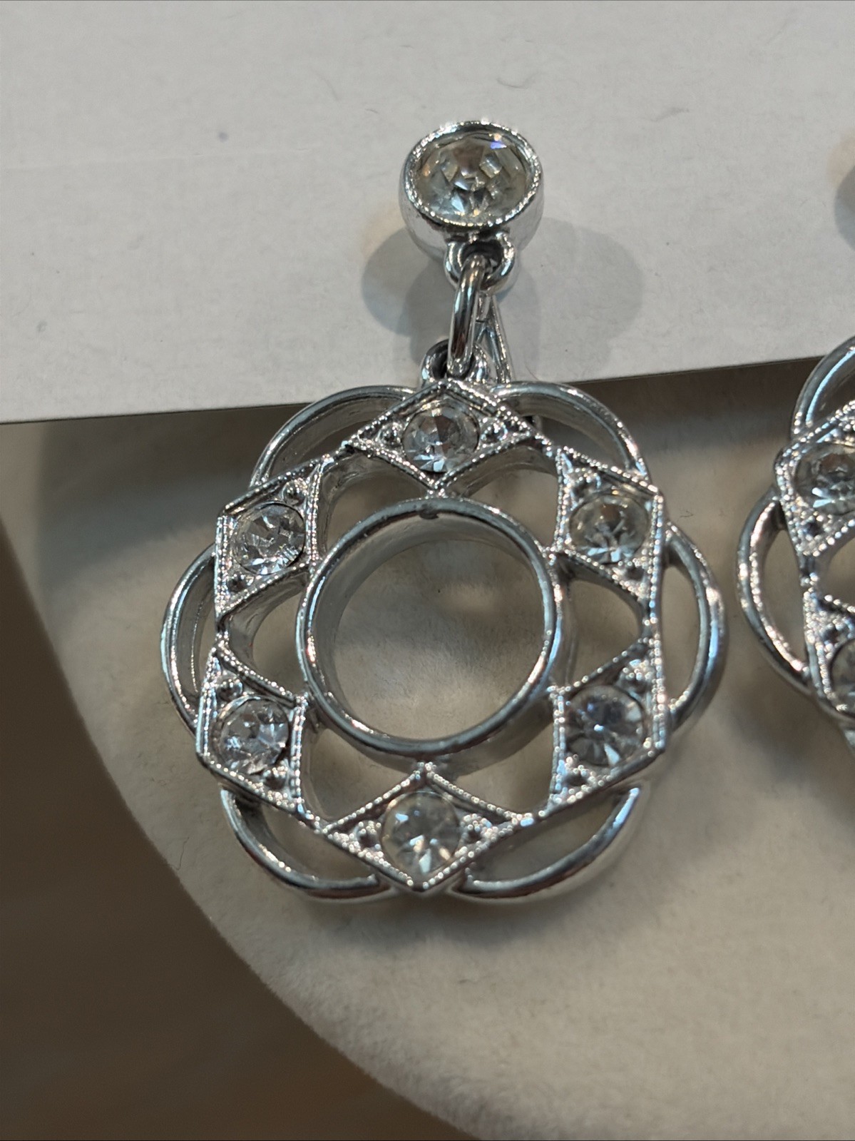 Vintage Sarah Coventry Rhinestone Silver Tone Dangle Clip On Earrings