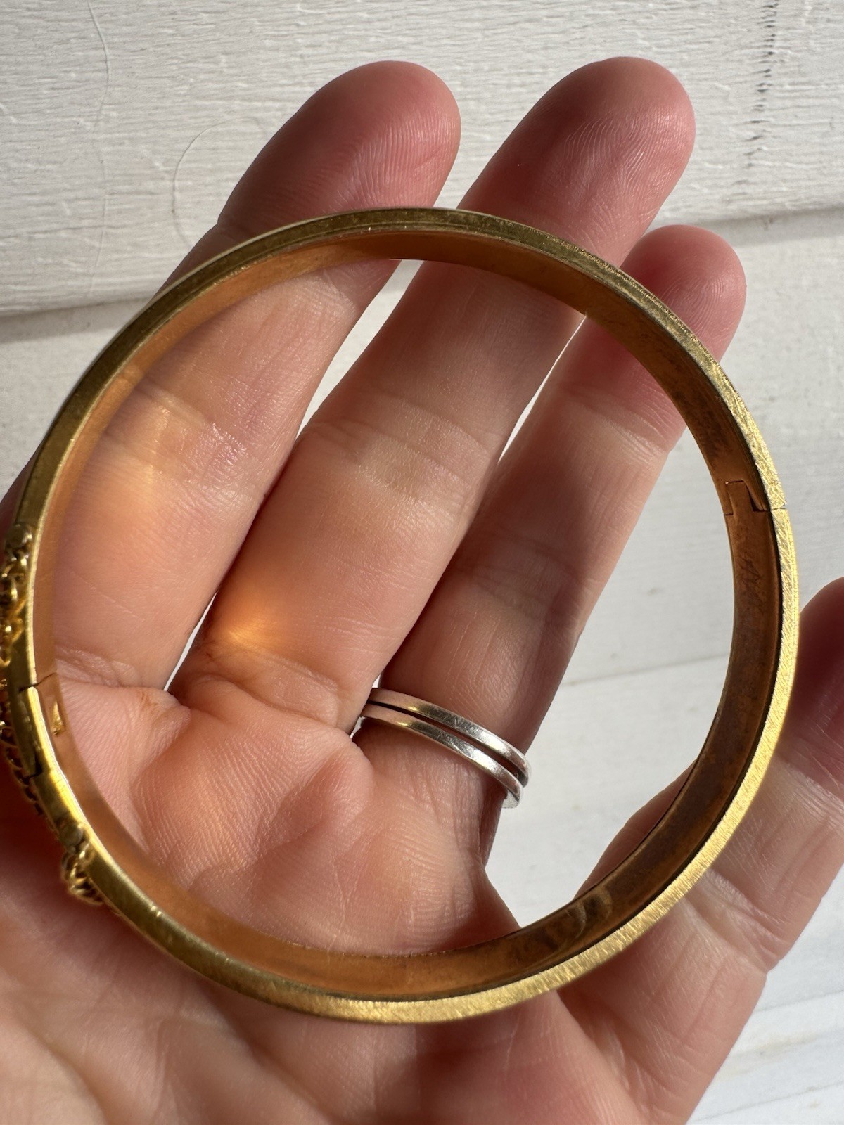 Vintage gold tone Dark Grey enamel etched hinged Chain bangle bracelet Hong Kong