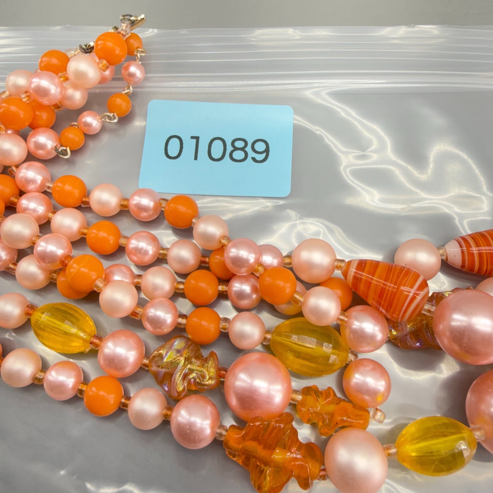 Vintage Beaded Necklace Pink Orange Glass Plastic Bubblegum 13-15″