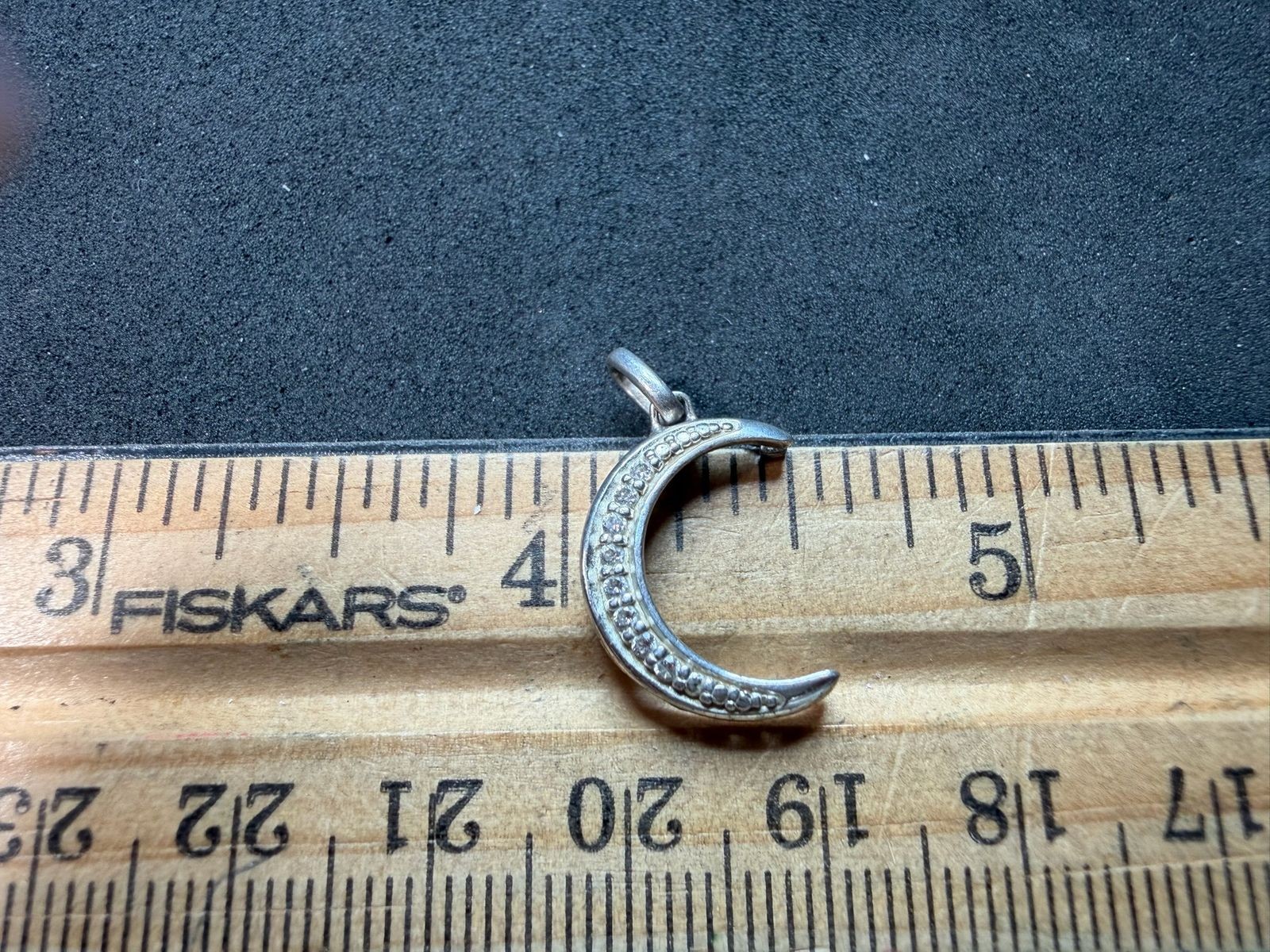 1.22g Vintage Sterling Silver 925 Crescent Moon Pendant Sparkling Accents M