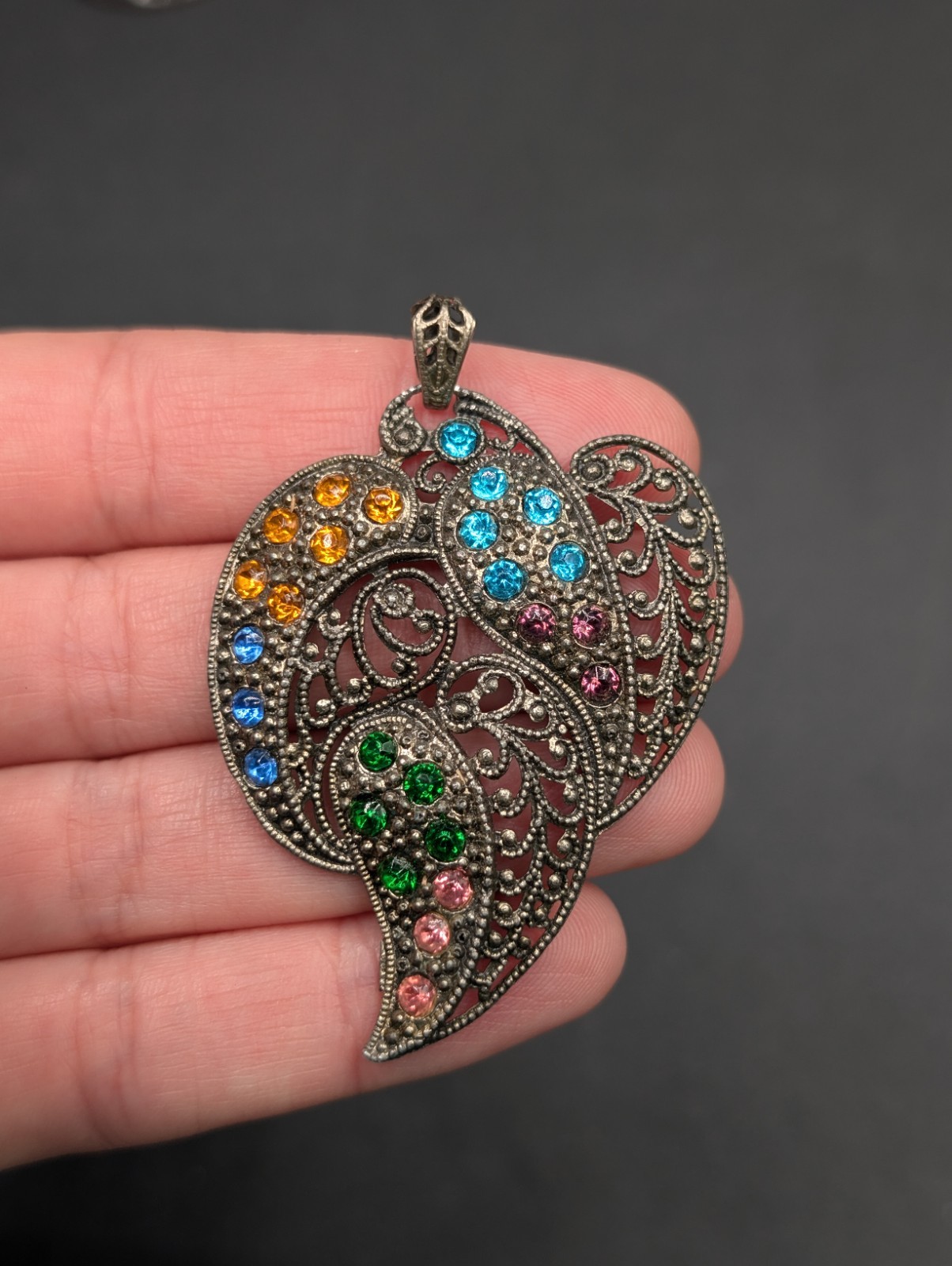 Vintage L/N Little Nemo Rhinestone Filigree Pot Metal Pendant For Necklace