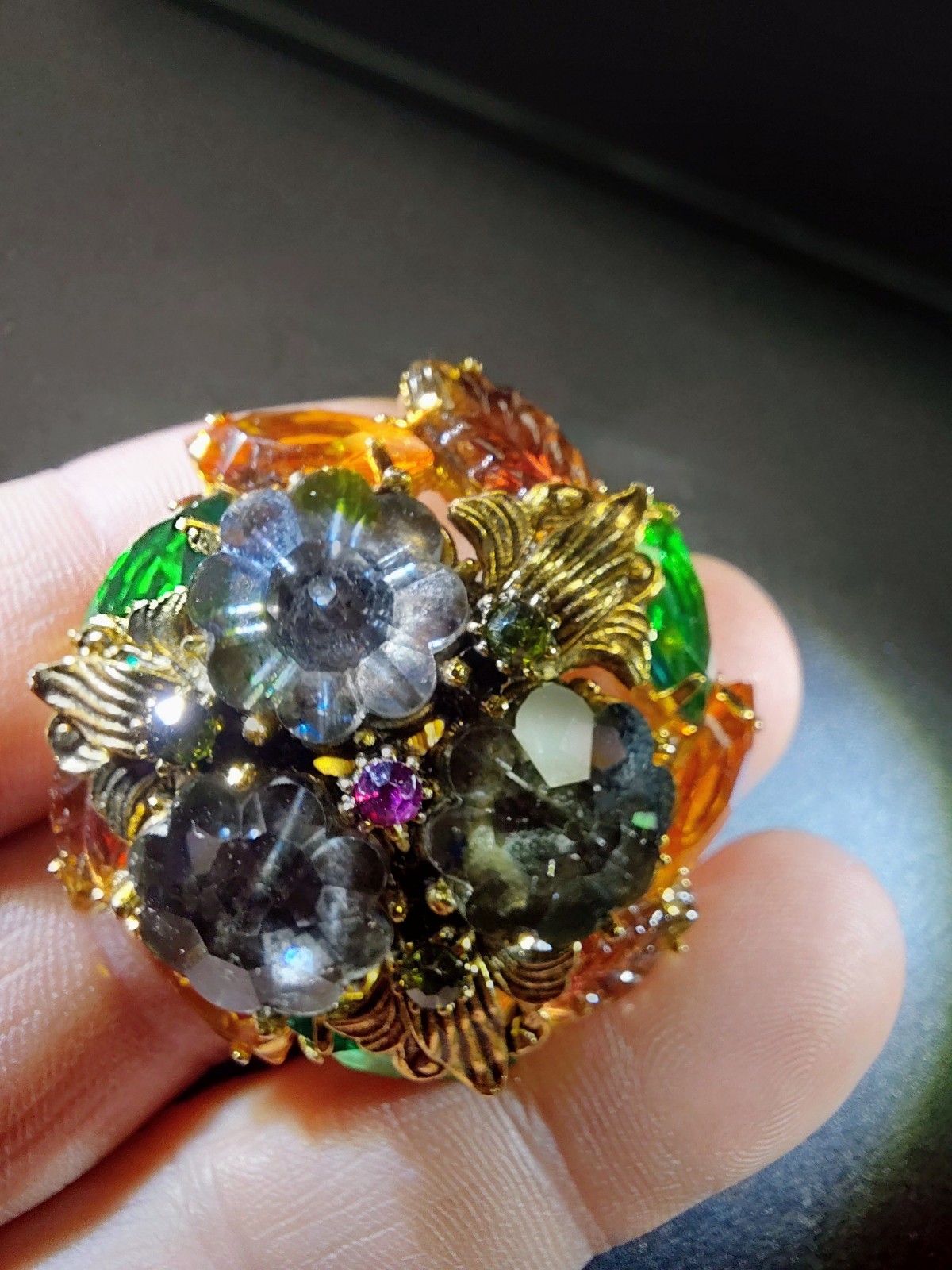 Vtg. JULIANA (Delizza & Elster) Domed Crystal Brooch- 1-5/8″ Dia.- Gorgeous!