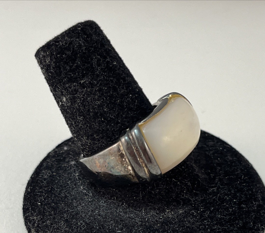 Vintage 925 Sterling Silver MOP Mother of Pearl Ring Size 7 HONG KONG