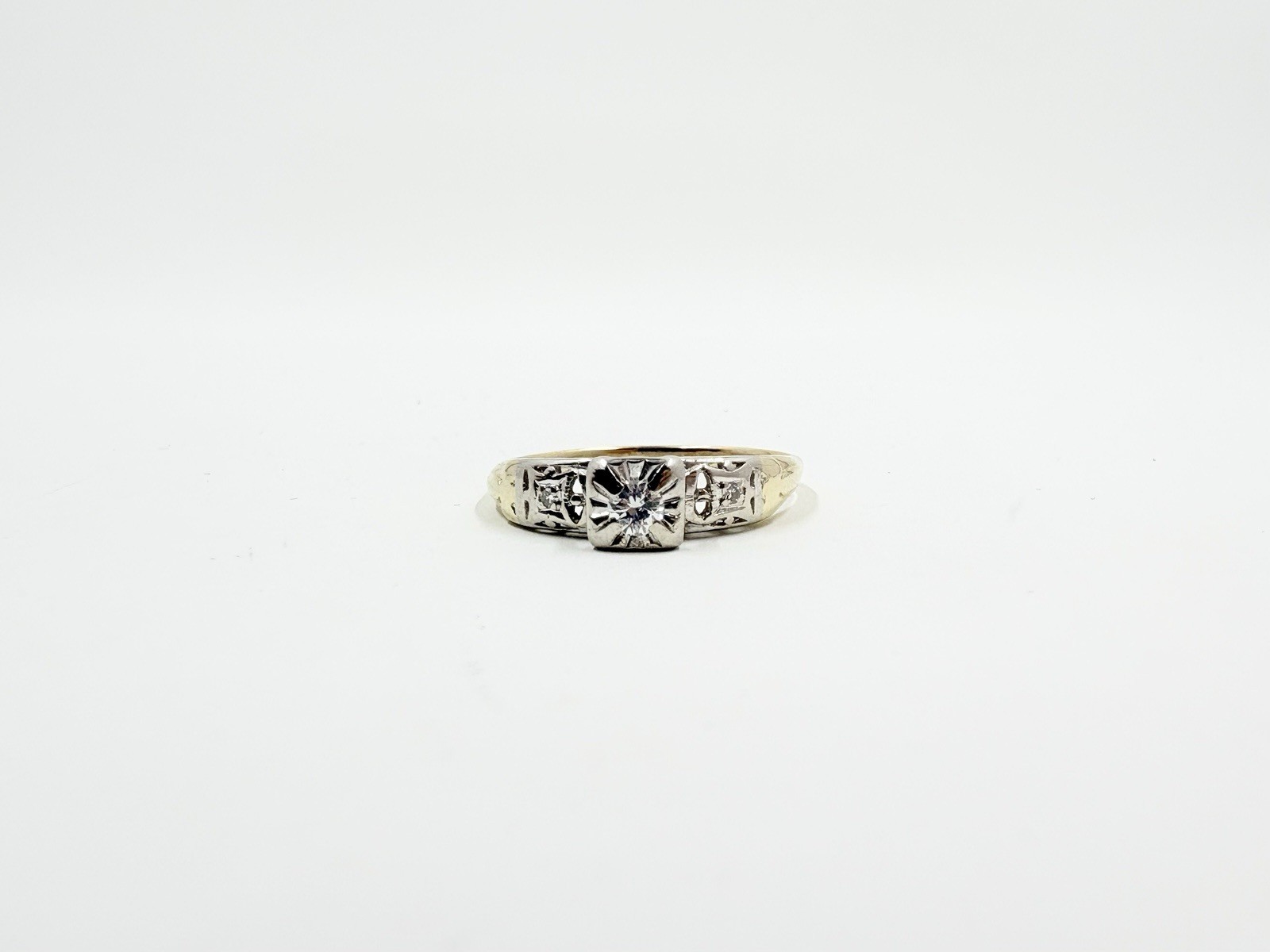 Vintage 10k Two-Tone Gold Natural Diamond 3-Stone Ring Size 7.25