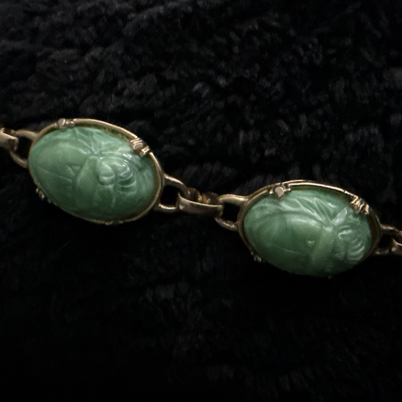 Vintage Faux Jade Scarab Oval Bracelet Gold Tone Green Bezel Set 5 Gemstones