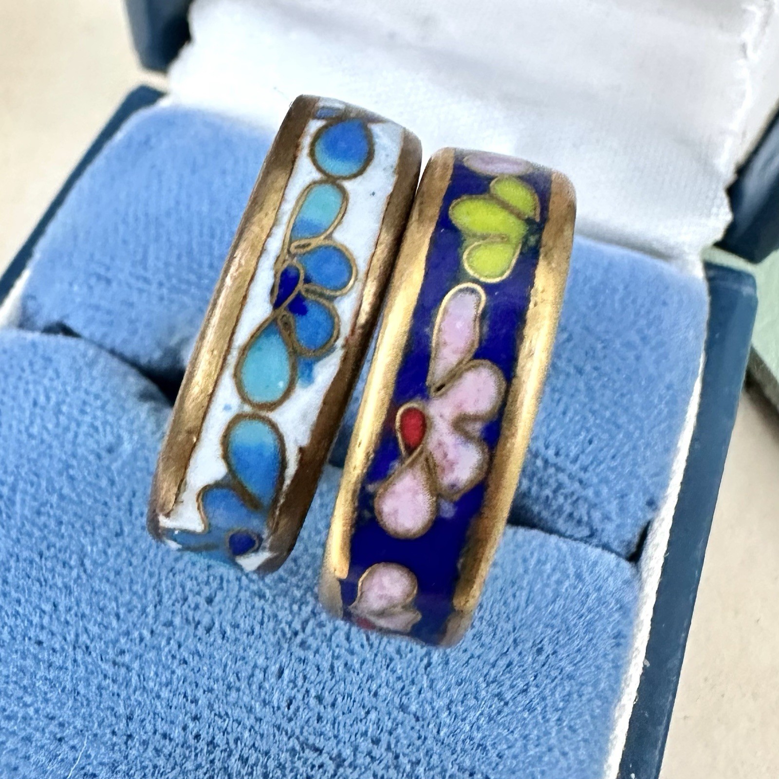 Vintage Cloisonné Enamel Ring Stack Floral Pink Blue White Pastel Band Rings 7