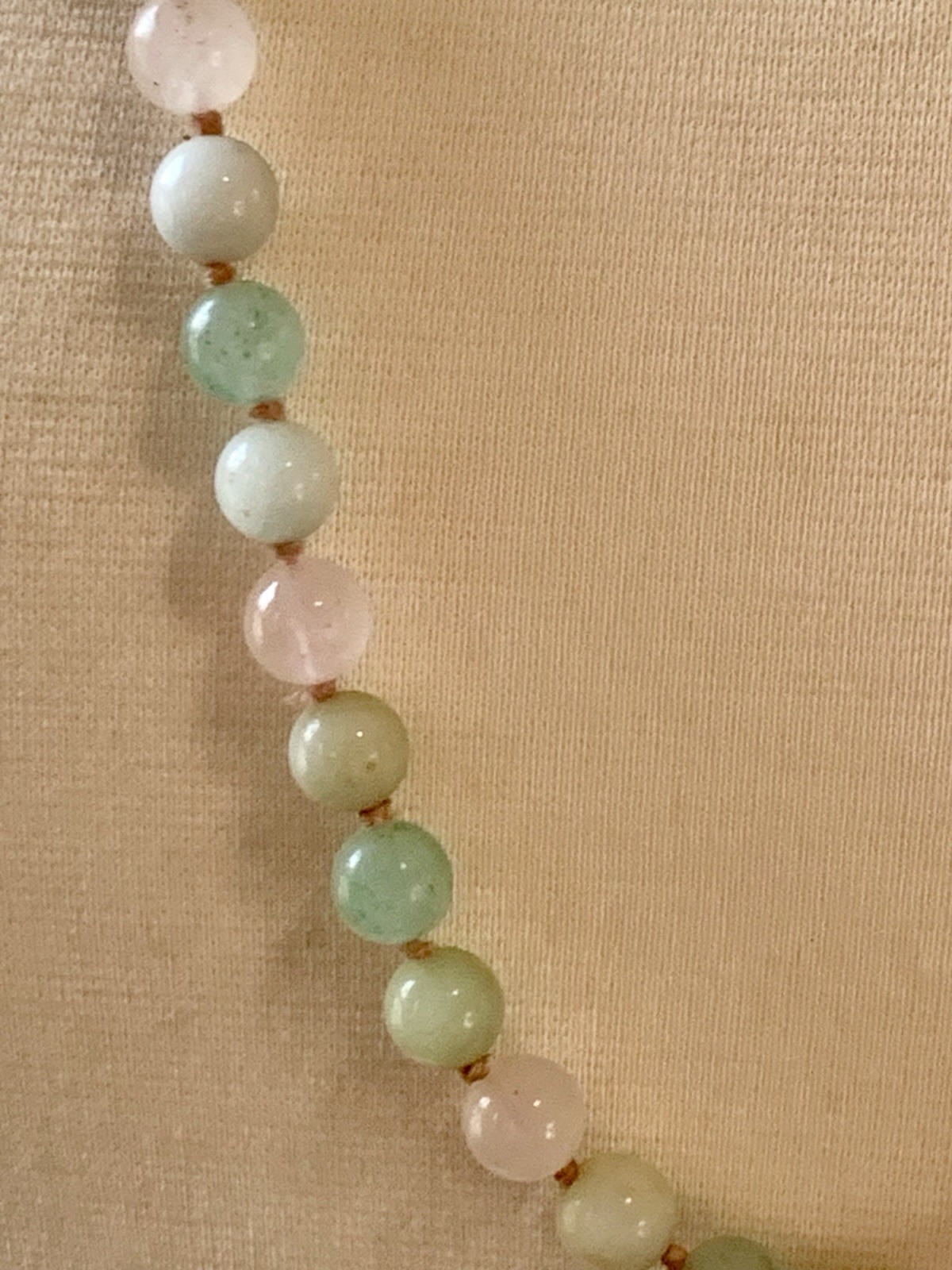 Vtg Multi Color Natural Jade 8mm Beaded(88 Beads) Hand Knotted Necklace. 34” L