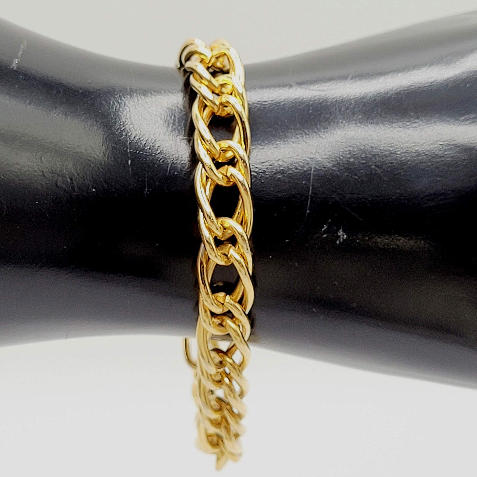 Fancy Oval Link Fancy Curb Shiny Gold Tone Vintage Chain Bracelet 7.25 Inch