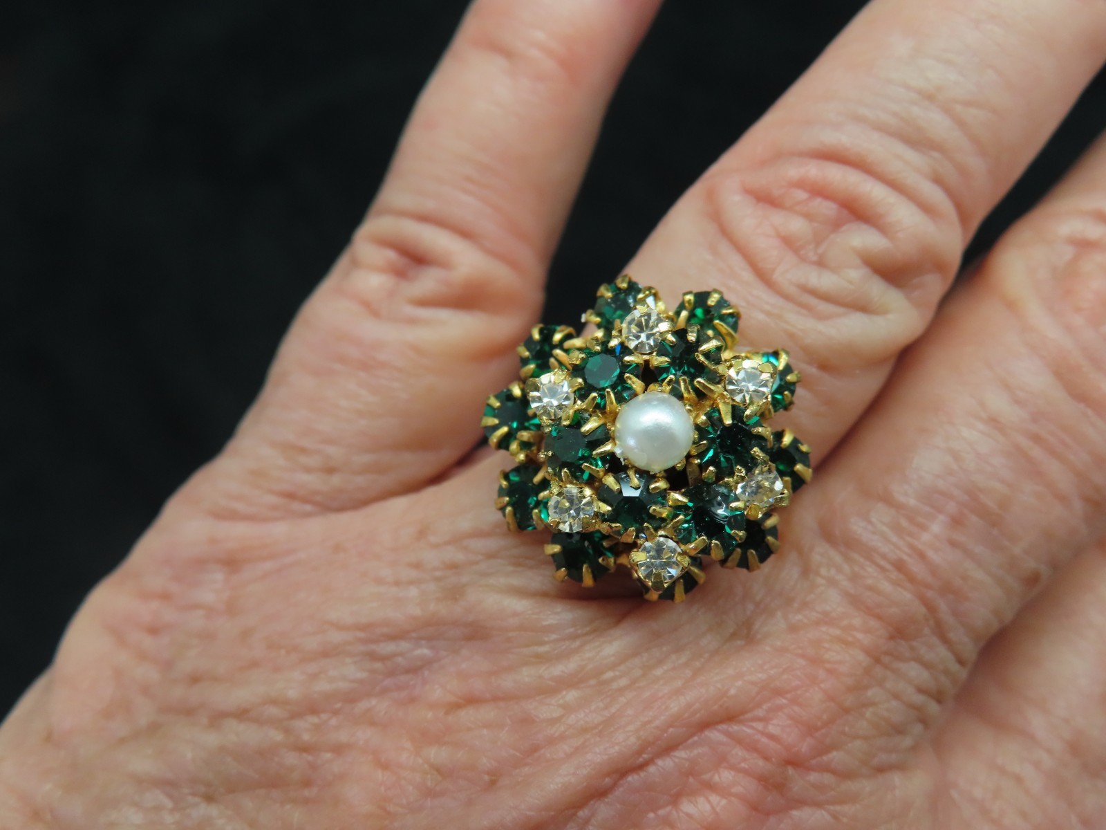 Vtg 1960’s New/Old Stock Hong Kong Rhinestone w/Faux Pearl Adjustable Ring Green