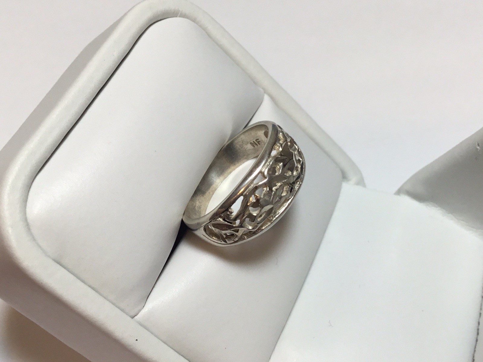 Vintage Ladies 925 Sterling Silver Ornate Openwork Filigree Scroll Band Ring