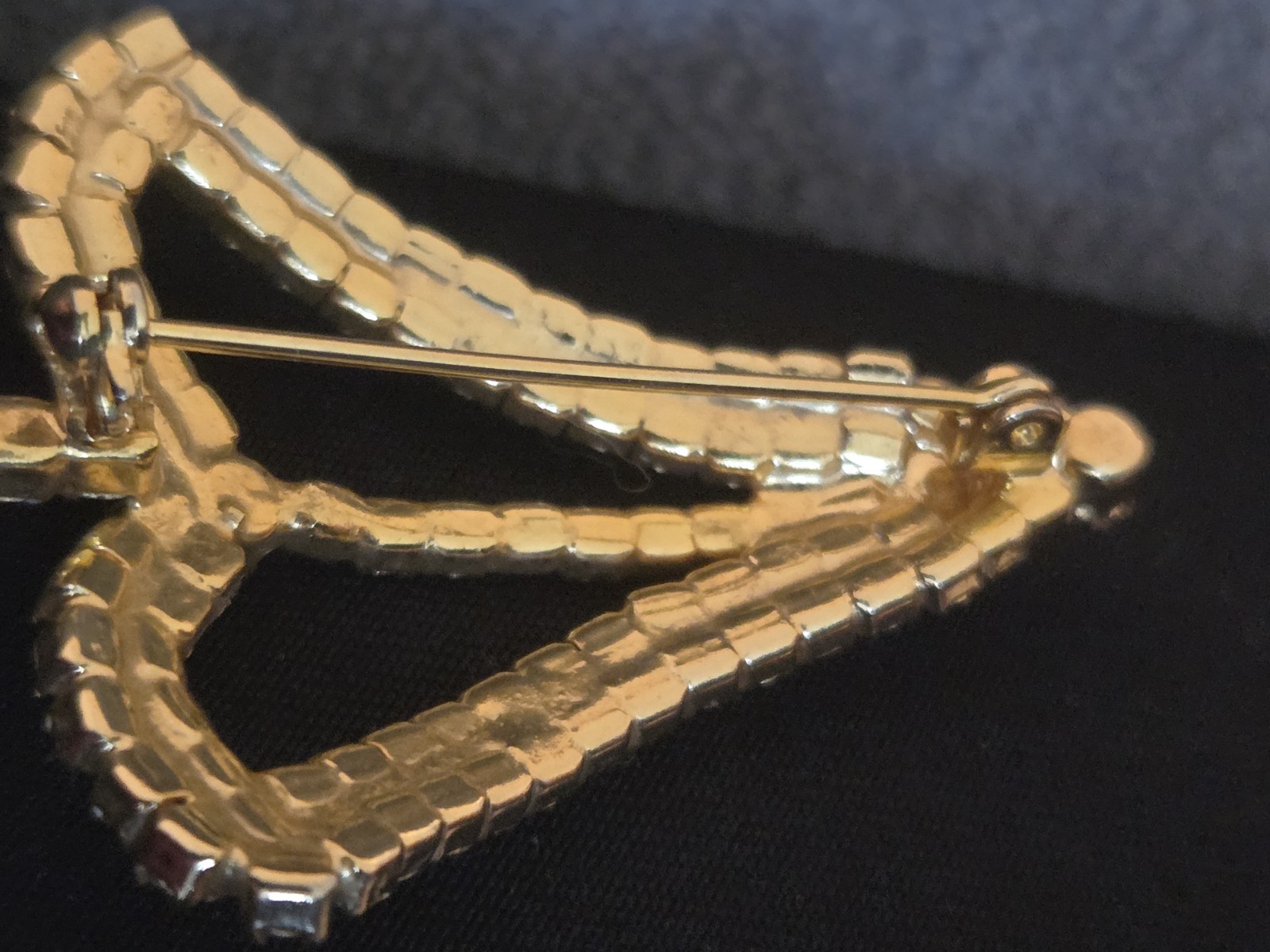 Vintage Gold Tone Green White Red Rhinestone Christmas Tree Outline Brooch