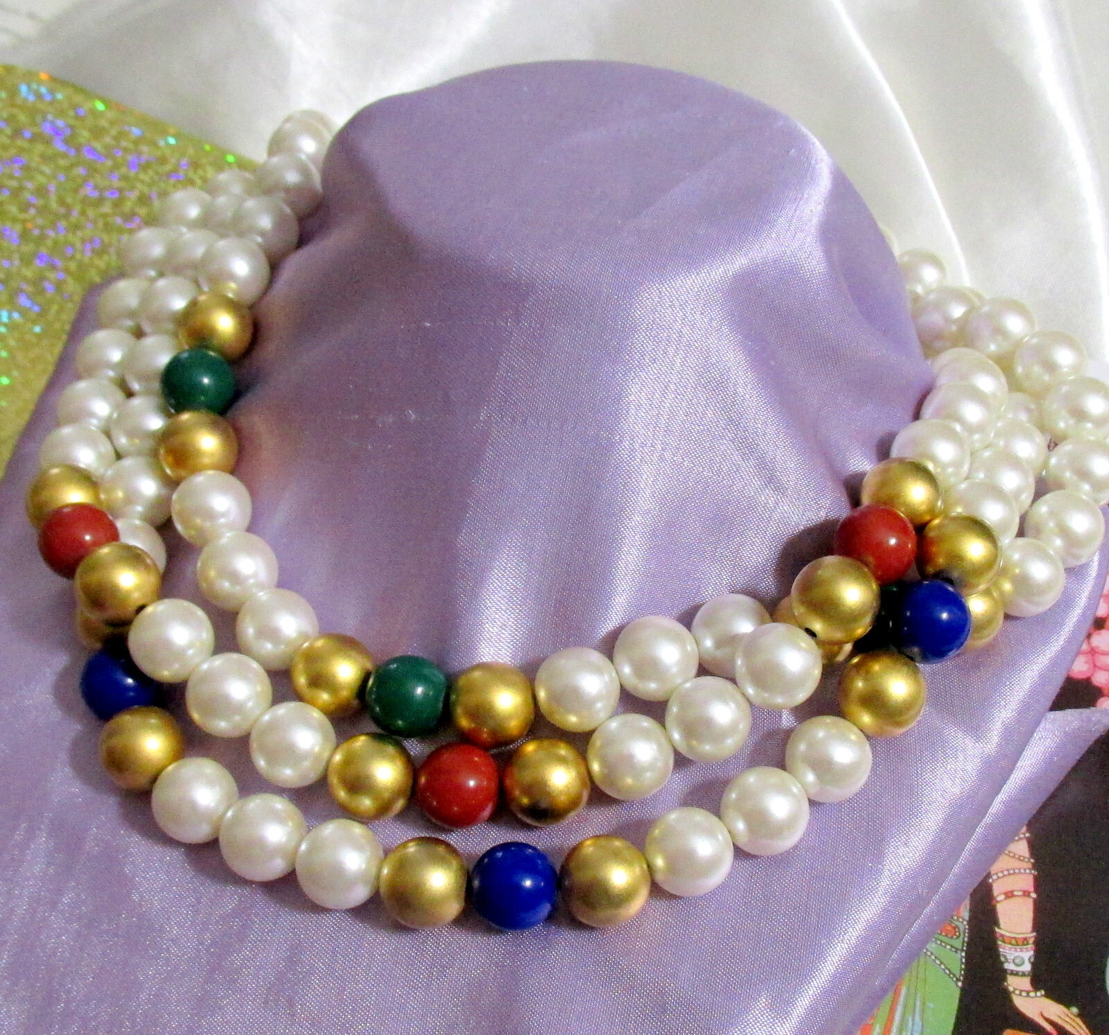 VTG RUNWAY BOOK PIECE NAPIER 3 STRAND FAUX PEARL/BEAD NECKLACE GP “Scarborough”