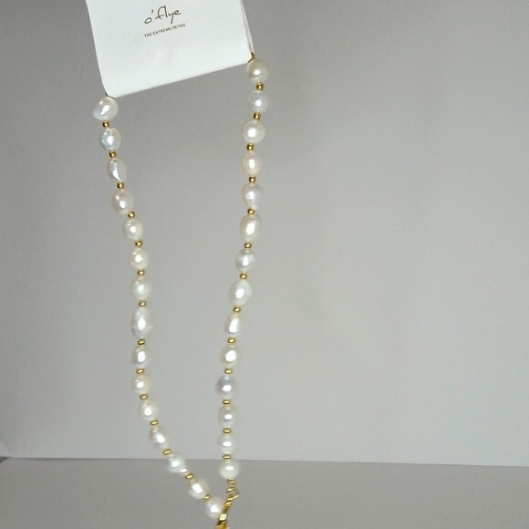 White Peal and Faux Gold Pearl Necklace Stainless Steel NWT Formal Special Wear