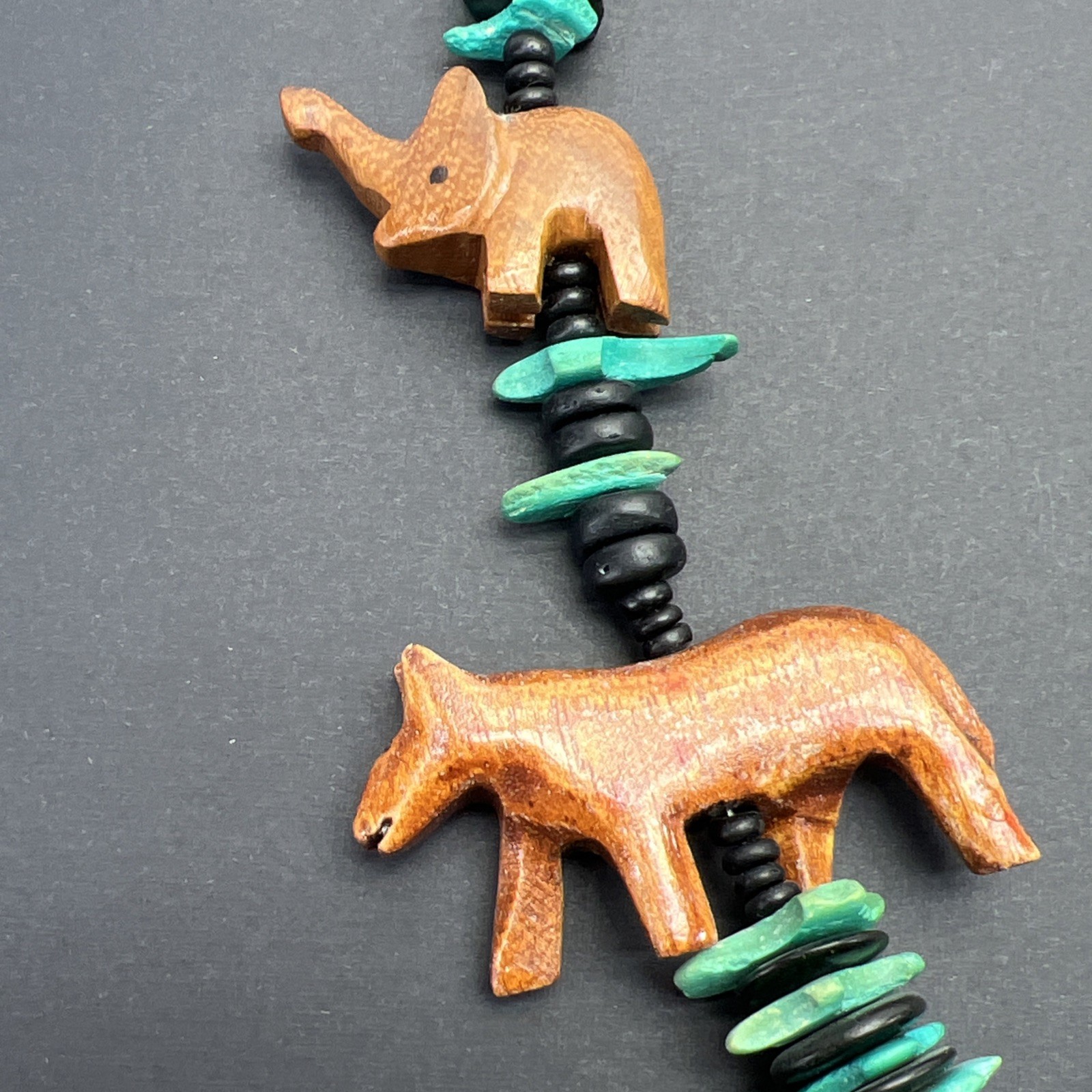 Carved African Elephant Giraffe Graduated Necklace Ceramic Turquoise Wooden VTG
